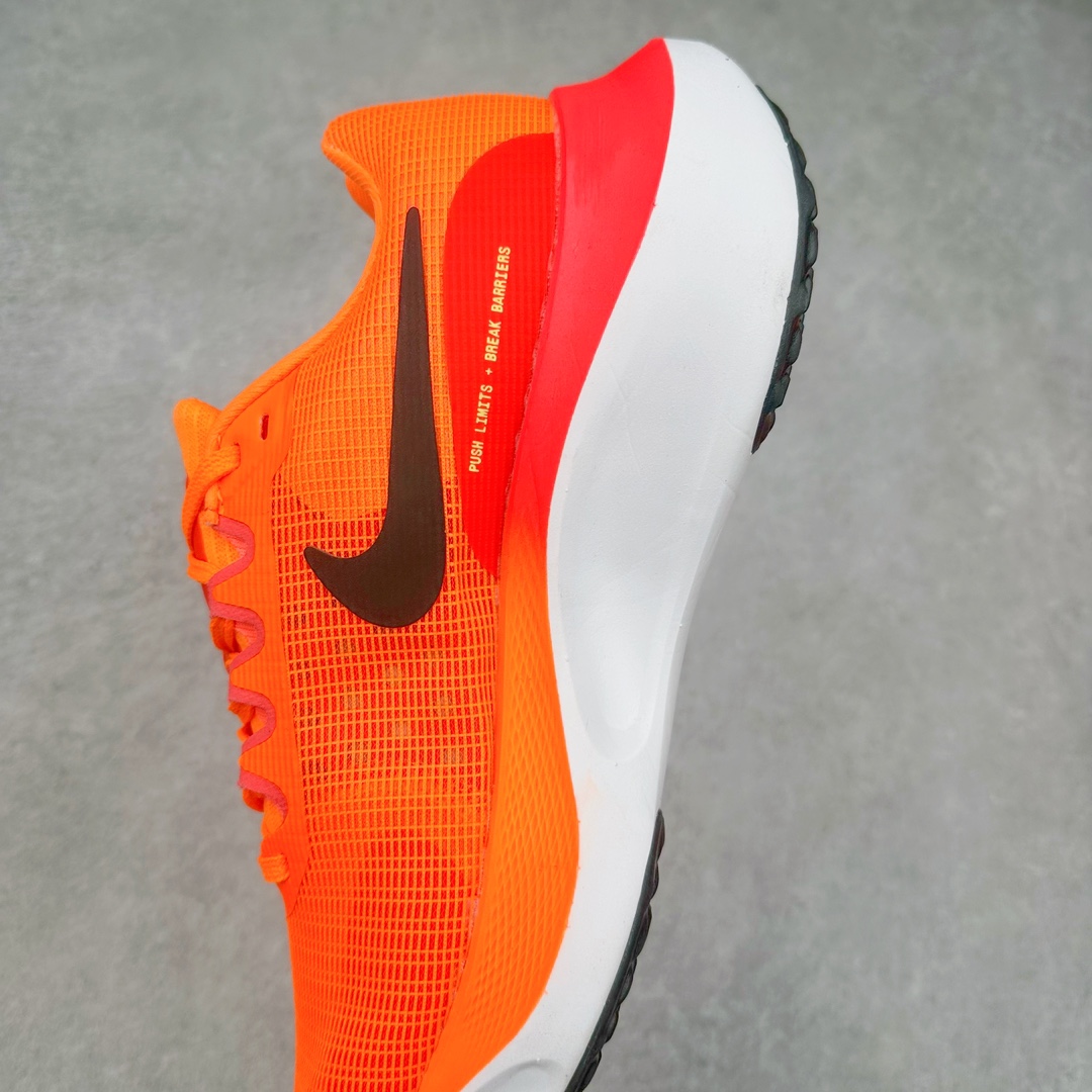 图片[7]-＃特价福利 NK Zoom Fly 5 飞行5代马拉松系列低帮透气休闲运动慢跑鞋 NK旗下跑鞋阵容持续迎来新成员 今回正式登场的鞋型为 Zoom Fly 5 全鞋大量采用回收材料制成 鞋面搭载创新 Flyknit 技术打造的编织网眼 同时考量了舒适、性能与可持续性 采用大型 ZoomX 中底与 Swoosh 徽标注入等变化 鞋侧还有「Push Limits + Break Barriers」字样叙述 尺码：36 36.5 37.5 38 38.5 39 40 40.5 41 42 42.5 43 44 44.5 45-选品中心