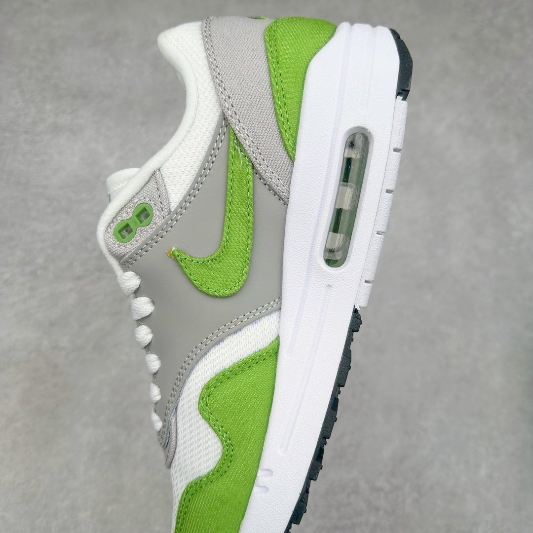 图片[7]-NK Air Max 1 初代复古气垫慢跑鞋 HF1012-300 由Tinker Hatfeld和Mark Parker在1987年设计 灵感来自于巴黎蓬皮杜中心 在参观了蓬皮杜中心之后提出了Air Max的标志性开窗可视气垫的理念 并将其实际开发成功 是NK史上第一双可视气垫跑鞋 凭借着Air Max气垫带来的舒适脚感和鞋面面料上的不断精进才使得Air Max 1在现如今都是复古慢跑鞋的首选 深厚的历史渊源 独特的流线形设计 极为复古的外观使得它深受鞋迷的喜爱 尺码：36 36.5 37.5 38 38.5 39 40 40.5 41 42 42.5 43 44 44.5 45-选品中心