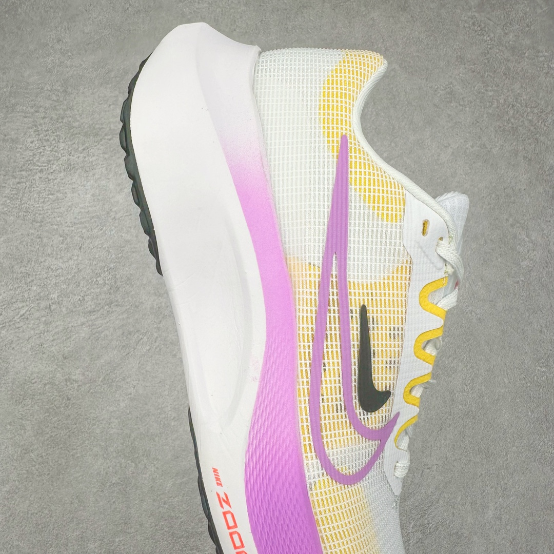 图片[6]-＃特价福利 NK Zoom Fly 5 飞行5代马拉松系列低帮透气休闲运动慢跑鞋 NK旗下跑鞋阵容持续迎来新成员 今回正式登场的鞋型为 Zoom Fly 5 全鞋大量采用回收材料制成 鞋面搭载创新 Flyknit 技术打造的编织网眼 同时考量了舒适、性能与可持续性 采用大型 ZoomX 中底与 Swoosh 徽标注入等变化 鞋侧还有「Push Limits + Break Barriers」字样叙述 尺码：36 36.5 37.5 38 38.5 39 40 40.5 41 42 42.5 43 44 44.5 45-选品中心