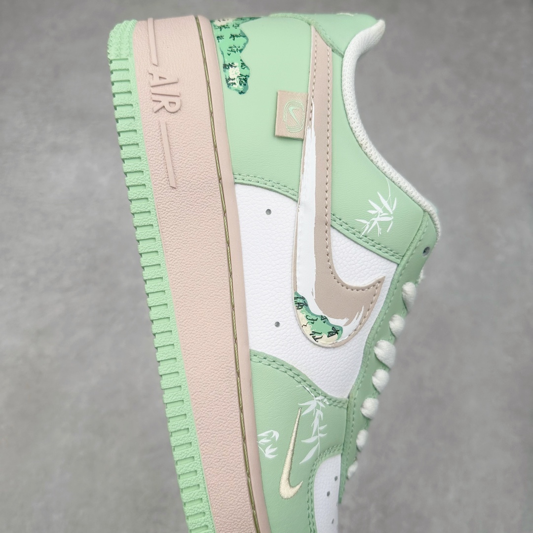 图片[6]-NK Air Force 1´07 Low 空军一号低帮百搭休闲运动板鞋 DB3301-099 柔软、弹性十足的缓震性能和出色的中底设计 横跨复古与现代的外型结合 造就出风靡全球 三十多年的Force 1 直到今天还深受青睐 尺码：36 36.5 37.5 38 38.5 39 40 40.5 41 42 42.5 43 44 44.5 45-选品中心