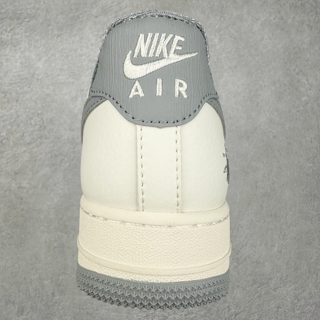 图片[8]-NK Air Force 1´07 Low 空军一号低帮百搭休闲运动板鞋 XZ3328-005 柔软、弹性十足的缓震性能和出色的中底设计 横跨复古与现代的外型结合 造就出风靡全球 三十多年的Force 1 直到今天还深受青睐 尺码：36 36.5 37.5 38 38.5 39 40 40.5 41 42 42.5 43 44 44.5 45-选品中心