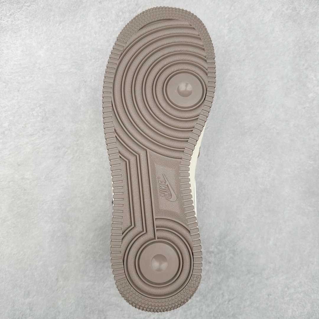 图片[9]-NK Air Force 1 Mid 空军一号中帮高帮百搭休闲运动板鞋 DQ7688-300 柔软、弹性十足的缓震性能和出色的中底设计 横跨复古与现代的外型结合 造就出风靡全球三十多年的Force 1 尺码：36 36.5 37.5 38 38.5 39 40 40.5 41 42 42.5 43 44 44.5 45-选品中心