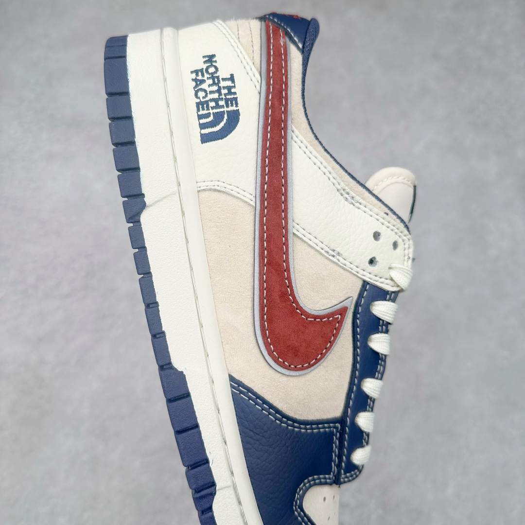 图片[6]-NK Dunk Low 定制配色 DJ2024-036 大厂出品 极力推荐 原装头层材料 独家版型蒸餾加工帶來的是更好的视觉和脚感体验大厂纯原品质出货 清洁度 电绣工艺 皮料切割干净无任何毛边 细节完美 尺码：36 36.5 37.5 38 38.5 39 40 40.5 41 42 42.5 43 44 44.5 45 46 47.5-选品中心