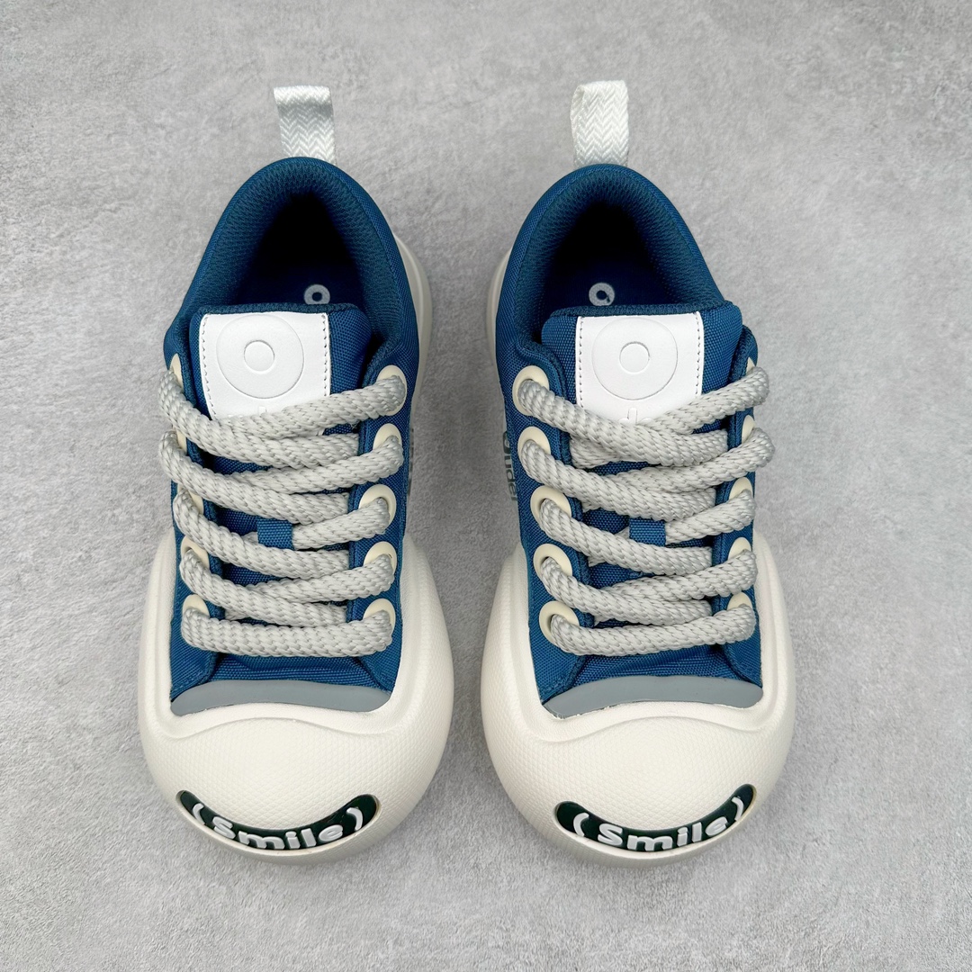 图片[2]-＃福利特价 Ouder 超级萌丑鞋 | 2023 ˢˢ 开口笑萌鞋 2023春夏新品 专柜新款大头开口笑帆布鞋系列～此品牌以丑萌膨胀设计风格备受关注，品牌旨在为当代男女打造年轻 潮流 时髦 不一样的美。新开口笑鞋面采用膨胀及宽体的设计语言，将鞋头与鞋身打造成极为夸张的宽体结构。兼具搭配与潮流属性随意穿搭 🔥 ♺鞋面 ：原版进口太空莫尼卡帆布 ♺内里 ：高密度透气网料 ♺垫脚 ：高密度透气网 ♺大底 ：原版开模轻发泡大底3cm ♺码数 ：35-40-选品中心