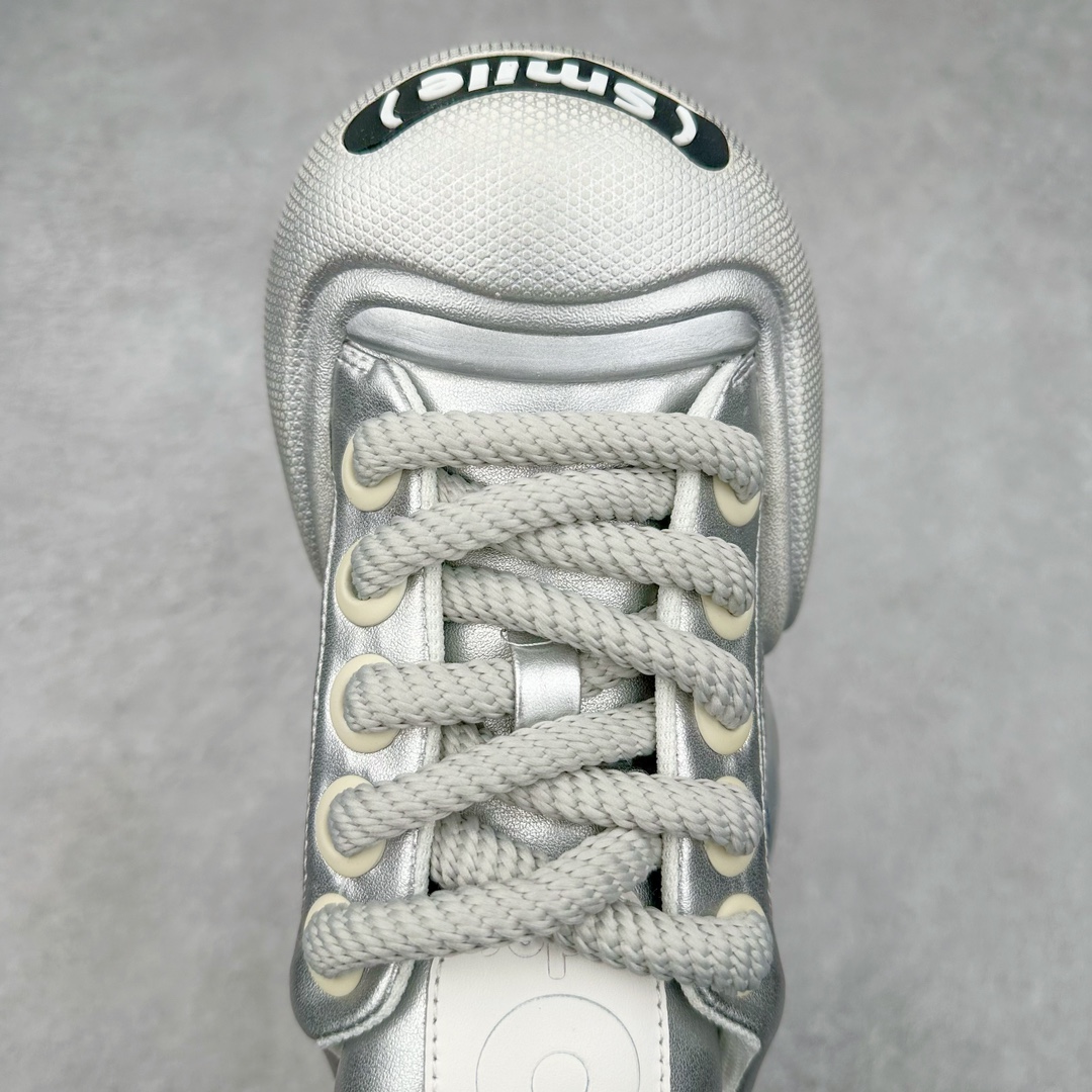 图片[4]-＃福利特价 Ouder 超级萌丑鞋 | 2023 ˢˢ 开口笑萌鞋 2023春夏新品 专柜新款大头开口笑帆布鞋系列～此品牌以丑萌膨胀设计风格备受关注，品牌旨在为当代男女打造年轻 潮流 时髦 不一样的美。新开口笑鞋面采用膨胀及宽体的设计语言，将鞋头与鞋身打造成极为夸张的宽体结构。兼具搭配与潮流属性随意穿搭 🔥 ♺鞋面 ：原版进口太空莫尼卡帆布 ♺内里 ：高密度透气网料 ♺垫脚 ：高密度透气网 ♺大底 ：原版开模轻发泡大底3cm ♺码数 ：35-40-选品中心