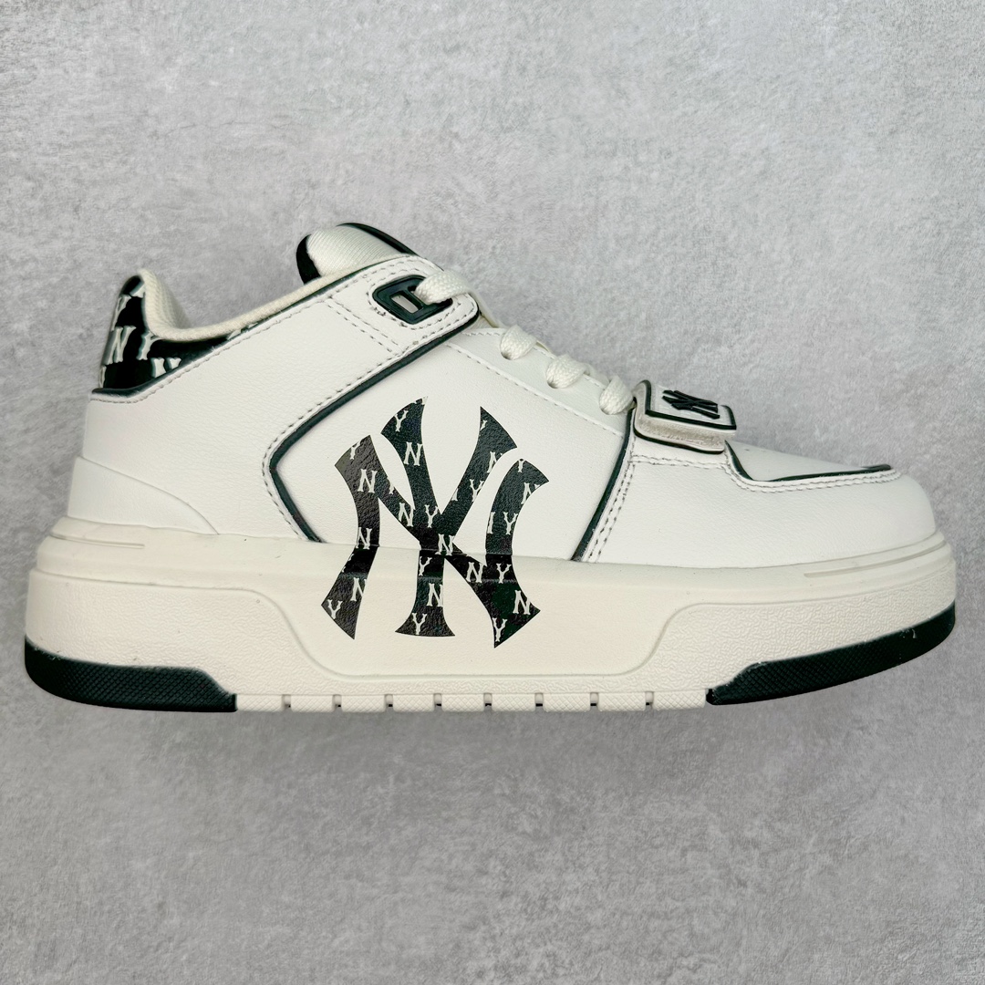 ＃DT MLB Chunky Liner Basic 复古印花学长鞋系列低帮轻量增高厚底百搭休闲运动慢跑鞋板鞋 Korea韩国联名NY美国榄球纽约洋基队限定 目前可过轻松秒过各类鉴定 能操作的私聊 韩国代购专供 左脚内置NFC感应 区别市面贴纸假芯片 MLB专用菱形双针中底布 重点细节中底布带注胶孔 原厂NFC感应吊牌 支持鉴定 一个两位数 原盒原标 全套原楦原纸板原厂数据开发 中韩文保养标贴 绿色防霉片 平台代购专供 独家一比一RB+MD组合大底 高频后跟小人Logo精准对位立体饱满 正确网布加超迁鞋面 转印中底走线紧密 转印Logo工艺表层防刮不掉色 尺码：35 36 36.5 37.5 38 38.5 39 40 40.5 41 42 42.5 43 44 44.5 45-选品中心