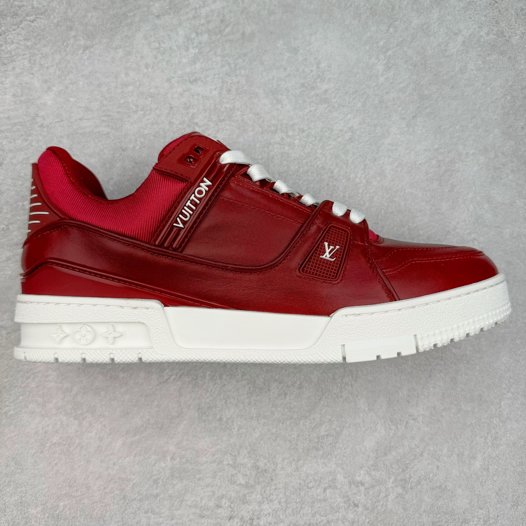 Louis Vuitton Trainer lv时装走秀运动鞋 高尔夫系列 全网最全配色更新最快 最成熟的做工稳定的品控 完美鞋型超高的清洁度 零毛边线头瑕疵 全套原楦原纸版原鞋开模 全网最具灵魂的版型 正确原装黄色鞋盒 正确中底印花 鞋面印花3D高频深度立体 全鞋电脑针车 紧密相连 针距密度一致 环保乳胶注塑鞋垫 厚度脚感还原原版 皮面裁剪部位 统一油边封口工艺 原装橡胶大底含胶量大底组合零偏差 专柜全套包装 防尘袋 说明书 质保卡 男女鞋 尺码：35 36 37 38 39 40 41 42 43 44 45-选品中心