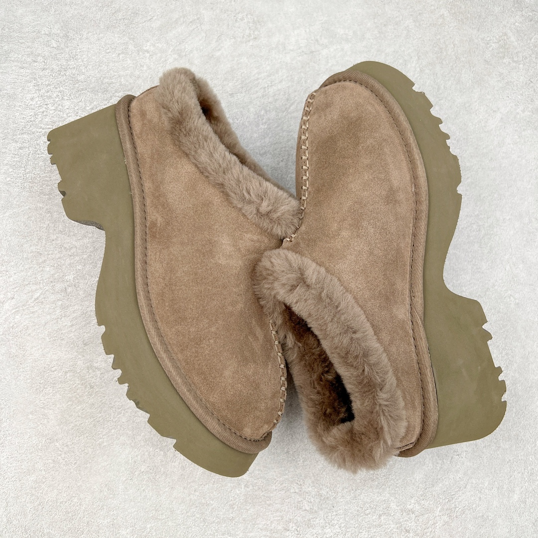 图片[3]-＃GD UGG 2510经典秋冬羊皮毛一体雪地靴 隆丰A级澳洲进口羊皮毛一体 完全遵循ZP工艺流程 代工厂原厂版师 秉承无原鞋不开发选择 注重每一处细节 市面最正版型 TREADLITE\\\”轻翼\\\”科技外底 轻便/耐用/柔韧/桩型【售后郑重承诺】一个月内若出现重大脱胶/断底等质量问题 直接为您换新 翻毛皮鞋面 细腻亲肤再生聚酯纤维滚边 舒适易打理 保暖性佳 UGG plush™ 里衬和内底 茸软亲肤 舒适暖足 经典鞋型搭配轻盈厚底 稳稳拿捏秋冬出街时髦造型 Treadlite by UGG 轻翼大底 轻盈缓震 为双足减负 舒适轻便 助你轻松畅玩整天 尺码：35 36 37 38 39 40-选品中心