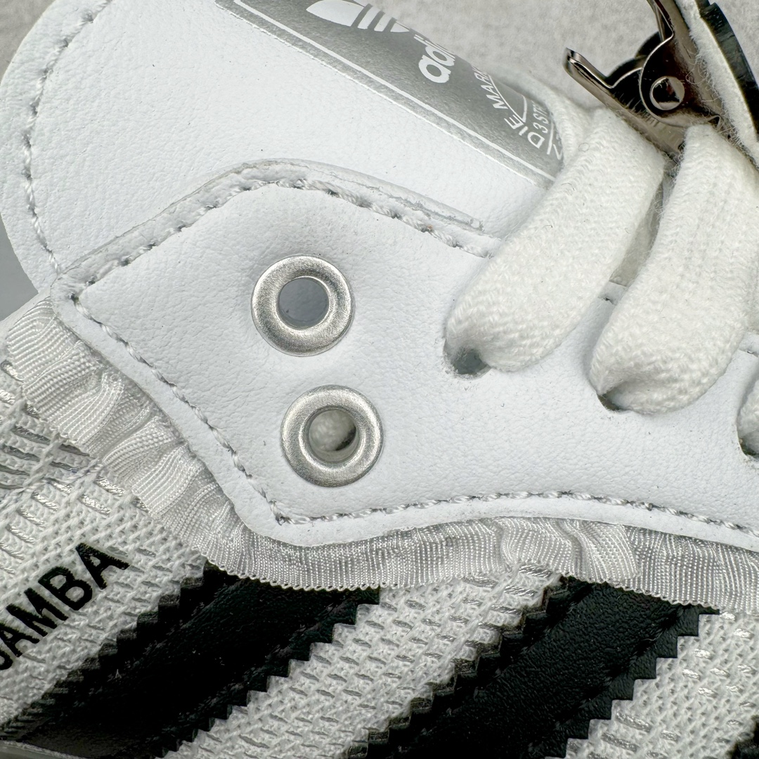 图片[17]-＃S2纯原 AD Original Samba OG 复古经典轻便板鞋 IH3371 原装头层牛皮加持 正确烫金高频细节 原装纳米超迁皮料 独家私模橡胶大底 原盒原配 正确黑色中底布 过宽过胶 这款桑巴鞋展示了高质量的工艺 带有装饰的超锁缝制和无缝的手感 柔软、柔软的皮革造型和标志性的3条纹完成了精致的外观 正规合身鞋带 鞋面上有绒面鞋垫 橡胶鞋底 享受正畸套筒软感 自50年代首次亮相以来就一直在赢得粉丝的青睐尺码：36 36.5 37.5 38 38.5 39 40 40.5 41 42 42.5 43 44 44.5 45-选品中心