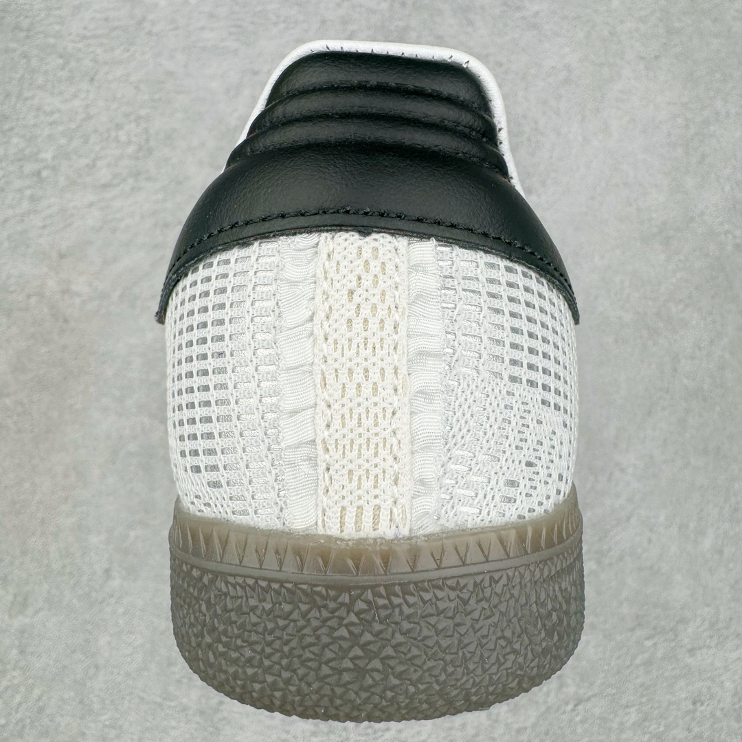 图片[8]-＃S2纯原 AD Original Samba OG 复古经典轻便板鞋 IH3371 原装头层牛皮加持 正确烫金高频细节 原装纳米超迁皮料 独家私模橡胶大底 原盒原配 正确黑色中底布 过宽过胶 这款桑巴鞋展示了高质量的工艺 带有装饰的超锁缝制和无缝的手感 柔软、柔软的皮革造型和标志性的3条纹完成了精致的外观 正规合身鞋带 鞋面上有绒面鞋垫 橡胶鞋底 享受正畸套筒软感 自50年代首次亮相以来就一直在赢得粉丝的青睐尺码：36 36.5 37.5 38 38.5 39 40 40.5 41 42 42.5 43 44 44.5 45-选品中心