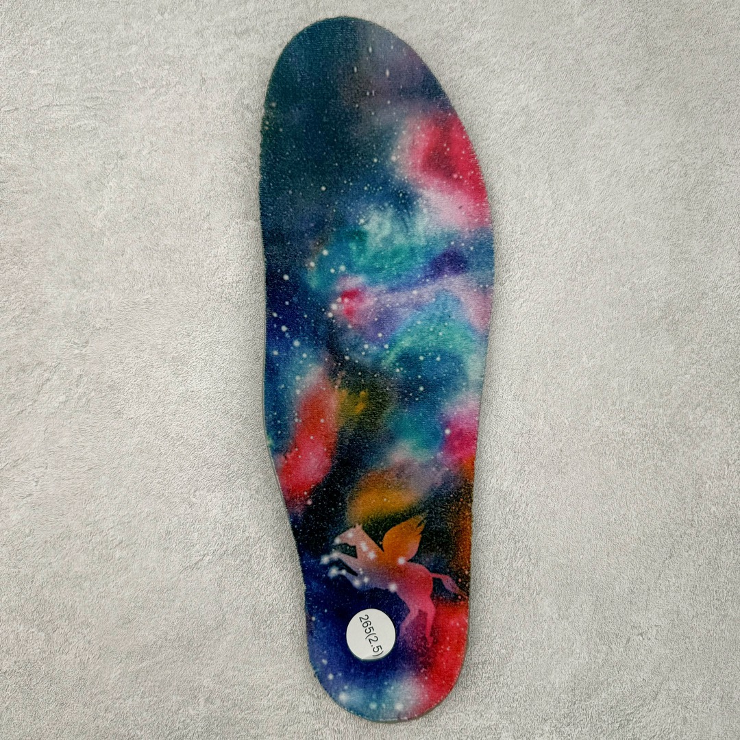 图片[10]-＃K版纯原 NK KD Ⅳ 杜兰特4代实战篮球鞋 全明星黑银 FD2635-001 绝迹单品 实战神鞋 Sneaker鞋柜必备 为了应杜兰特追求鞋子轻质 包裹强的要求 将轻盈的Hyperfuse 鞋面与Adaptive Fit黏扣带系统完美结合 大大提升了鞋子的包裏性能 同时鞋帮的高度也达到了杜兰特球鞋的新低 极大程度的解放了脚踝 搭配前掌的Zoom气垫 突破响应非常迅速 外底使用了闪电状的纹路设计 暗合杜兰特的称号 鞋底不规则纹路设计 带来良好的抓地力 尺码：40 40.5 41 42 42.5 43 44 44.5 45 46\\r-选品中心