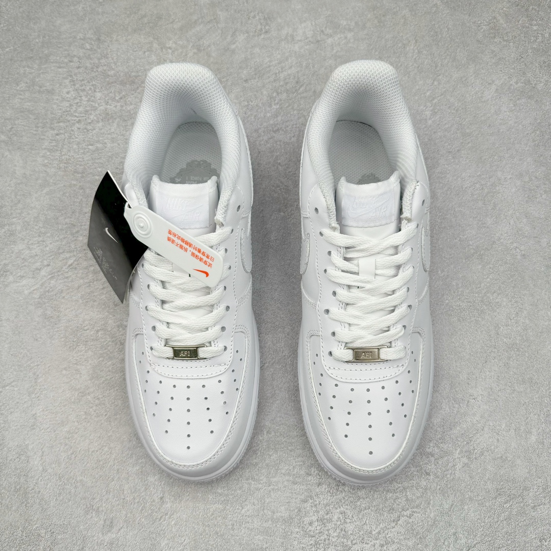 图片[2]-＃跑量神器 黑牌版本 NK Air Force 1 07 空军一号经典低帮板鞋 全白315122-111 全网最具性价比版本没有之一 2022全新楦头鞋型 鱼鳞大底 历时开发三个月 清洁度完美 二维码鞋标 内置芯片及solo气垫 大底高度及其弧度依照正品 钢印 logo刺绣 鞋口弧度 鞋头长度 鞋面冲孔 鞋垫背胶及钢印 完美鞋型对比正品 每一处都是细节满满 尺码：35.5 36 36.5 37.5 38 38.5 39 40 40.5 41 42 42.5 43 44 44.5 45-选品中心