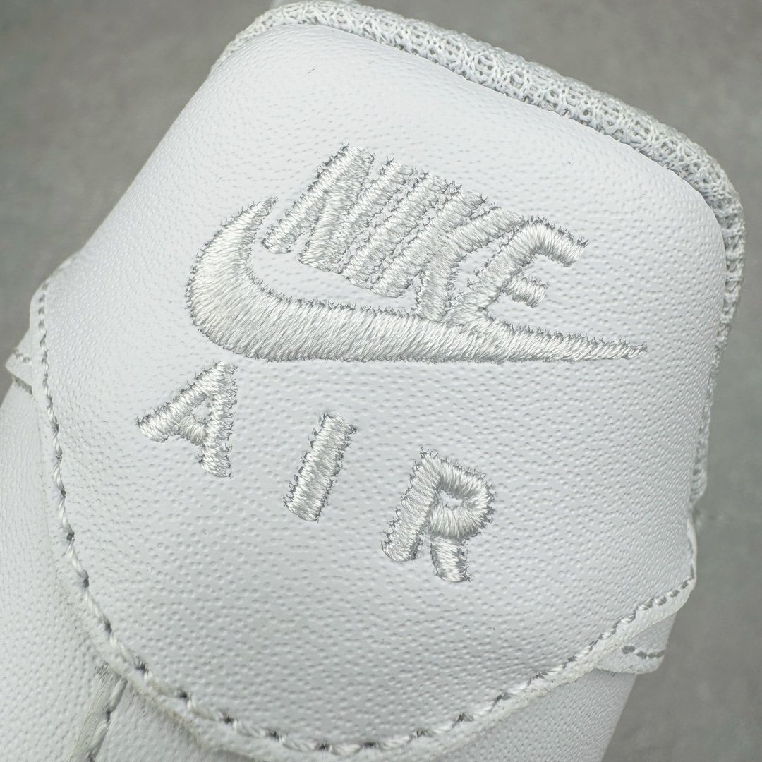 图片[14]-＃跑量神器 黑牌版本 NK Air Force 1 07 空军一号经典低帮板鞋 全白315122-111 全网最具性价比版本没有之一 2022全新楦头鞋型 鱼鳞大底 历时开发三个月 清洁度完美 二维码鞋标 内置芯片及solo气垫 大底高度及其弧度依照正品 钢印 logo刺绣 鞋口弧度 鞋头长度 鞋面冲孔 鞋垫背胶及钢印 完美鞋型对比正品 每一处都是细节满满 尺码：35.5 36 36.5 37.5 38 38.5 39 40 40.5 41 42 42.5 43 44 44.5 45-选品中心