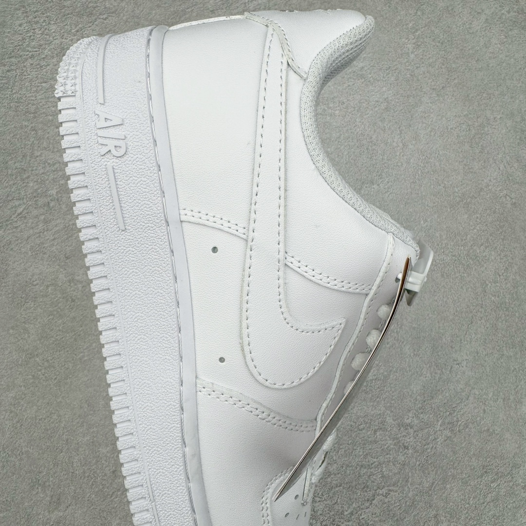 图片[7]-＃跑量神器 黑牌版本 NK Air Force 1 07 空军一号经典低帮板鞋 全白315122-111 全网最具性价比版本没有之一 2022全新楦头鞋型 鱼鳞大底 历时开发三个月 清洁度完美 二维码鞋标 内置芯片及solo气垫 大底高度及其弧度依照正品 钢印 logo刺绣 鞋口弧度 鞋头长度 鞋面冲孔 鞋垫背胶及钢印 完美鞋型对比正品 每一处都是细节满满 尺码：35.5 36 36.5 37.5 38 38.5 39 40 40.5 41 42 42.5 43 44 44.5 45-选品中心