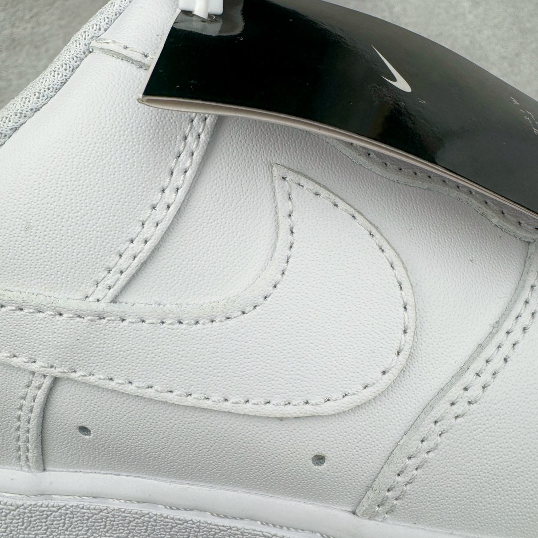 图片[19]-＃跑量神器 黑牌版本 NK Air Force 1 07 空军一号经典低帮板鞋 全白315122-111 全网最具性价比版本没有之一 2022全新楦头鞋型 鱼鳞大底 历时开发三个月 清洁度完美 二维码鞋标 内置芯片及solo气垫 大底高度及其弧度依照正品 钢印 logo刺绣 鞋口弧度 鞋头长度 鞋面冲孔 鞋垫背胶及钢印 完美鞋型对比正品 每一处都是细节满满 尺码：35.5 36 36.5 37.5 38 38.5 39 40 40.5 41 42 42.5 43 44 44.5 45-选品中心