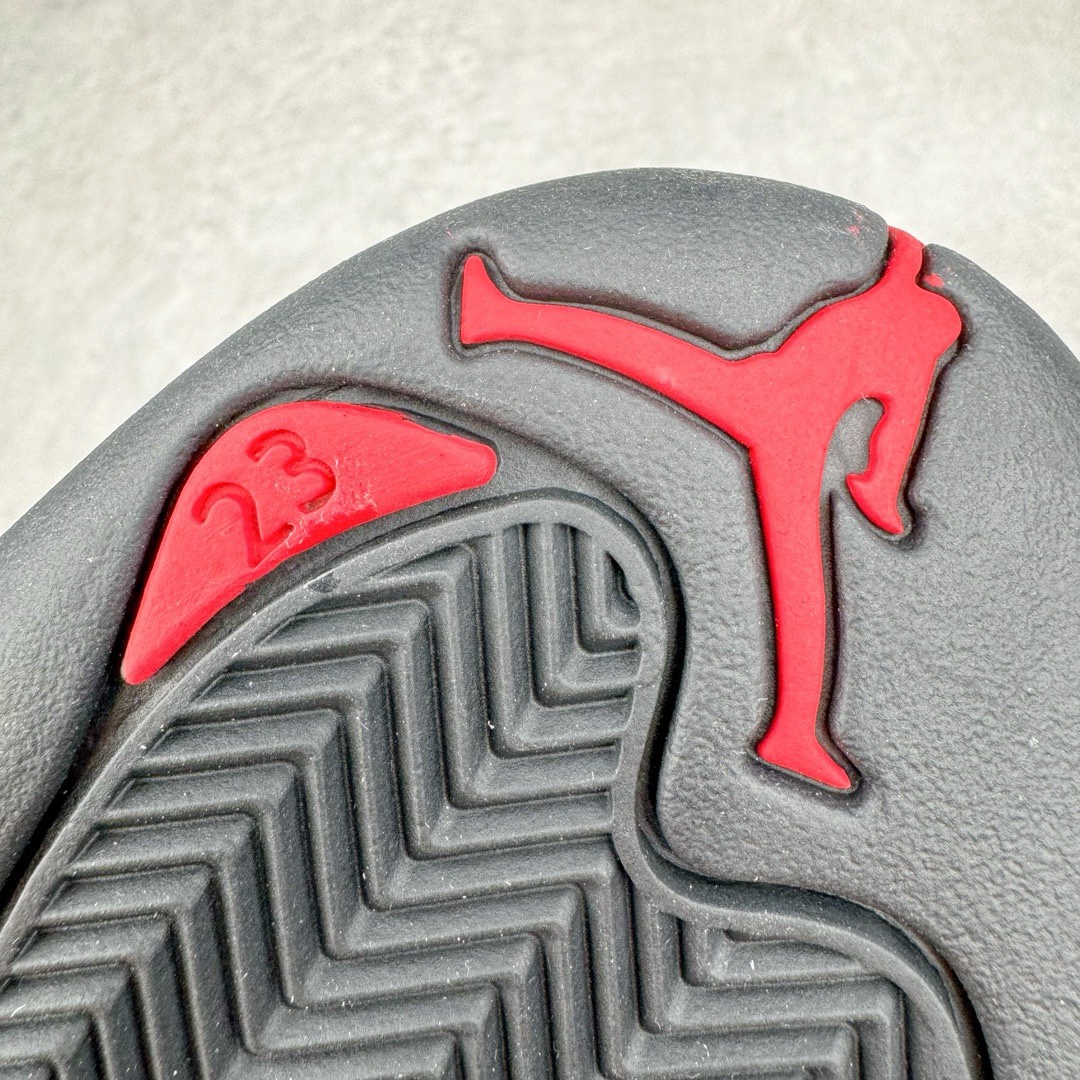 图片[13]-＃SZ纯原 Air Jordan AJ12 Retro 白黑红 货号：CT8013-162 外贸特供批次 原楦原档案数据开模打造 原汁原味12代鞋型 进口原厂皮料 原厂碳板 原装材料 原厂定制金属扣 原厂电绣 支持与公司货全方位对比 只服务于5%懂鞋的高端客户 发国外可支持各种retail商店充正寄售 尺码：40 40.5 41 42 42.5 43 44 44.5 45 45.5 46 47.5 48.5-选品中心
