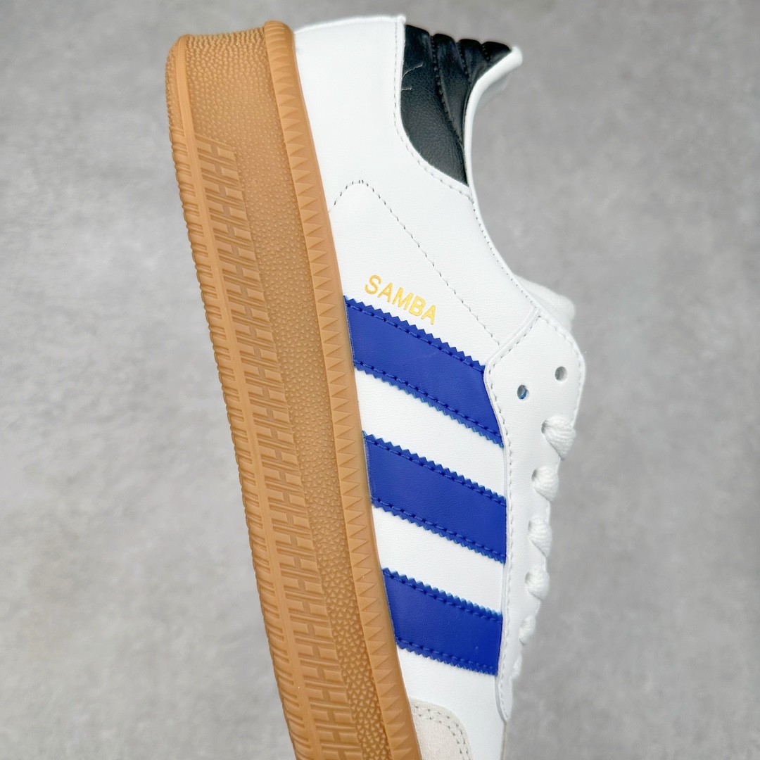 图片[6]-AD Samba XLG 桑巴舞加大厚底版系列德训风百搭松糕休闲运动板鞋生胶底 IE9182 自Originals Samba成功借势Blokecore风潮一跃成为街头巷尾的焦点鞋款后,不论是围绕Samba本身打造的各式「变种版本」,还是以Samba为蓝本打造联名鞋款,都成为了时尚潮流人士日常穿搭首选。Samba XLG是adidas Originals不断扩展XLG系列的一部分,旨在与年轻文化相契合,迎合那些希望通过个性时尚表达自我而不愿牺牲舒适度的年轻群体。街头时尚领域的Gen Z特别偏爱宽松的穿着风格。Samba XLG针对这一点做了创新。它在延续Samba OG经典设计的基础上,迎合年轻群体的穿着习惯,重塑为宽大的鞋身比例轮廓以及加厚中底,让消费者轻松展示自己独特的风格。全新的Samba XLG系列不仅迎合了当下年轻群体的穿搭习惯,加宽了鞋身比例以及将中底进一步增厚,在视觉比例上更加饱满,同时还保留了经典Samba的细节,这样一来,鞋迷朋友在穿搭上不仅能更加个性化,而且还能延续一定的复古感受。尺码：36 36⅔ 37⅓ 38 38⅔ 39⅓ 40 40⅔ 41⅓ 42 42⅔ 43⅓ 44 45-选品中心