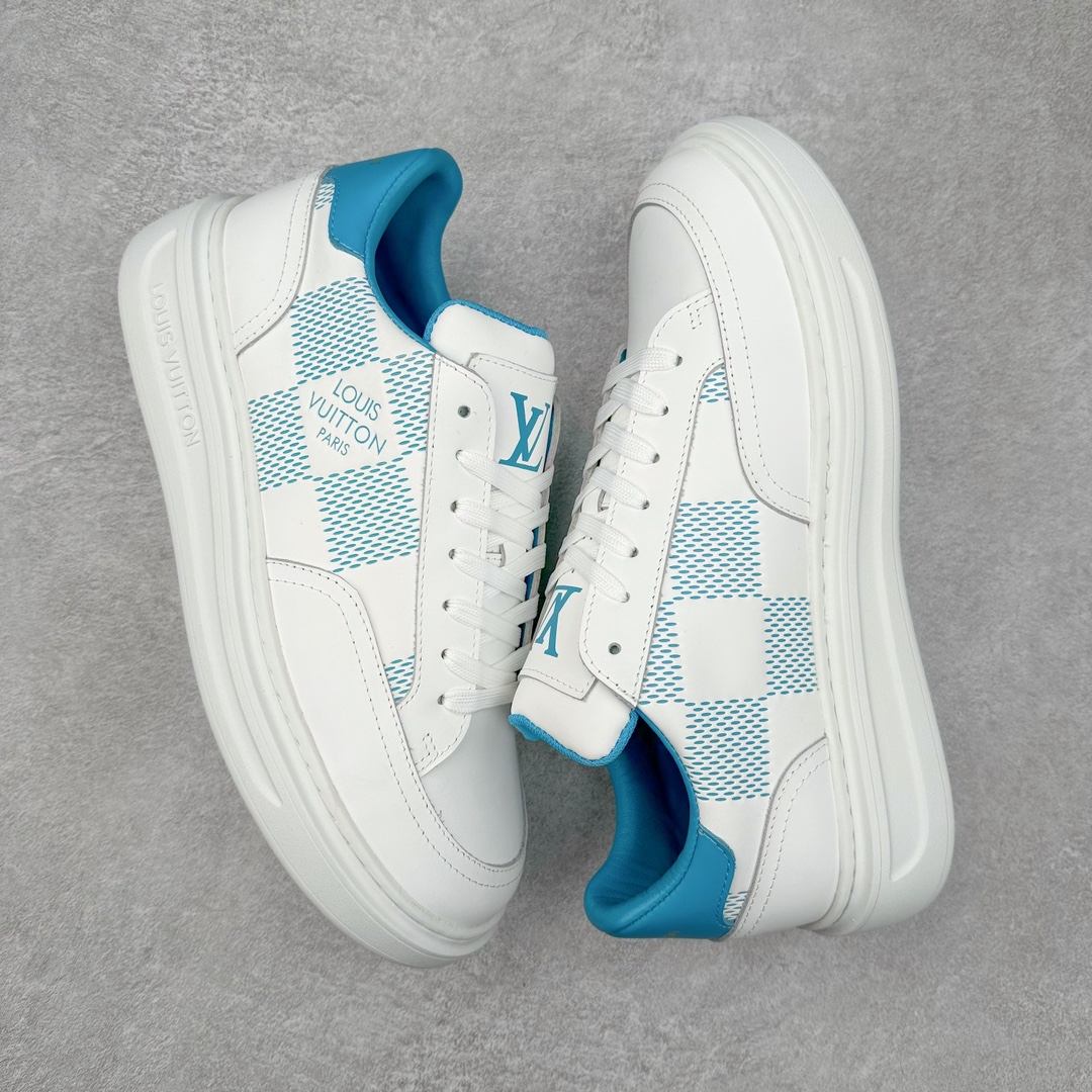 图片[3]-Louis Vuitton 路易威登 lv Time Out 低帮时尚运动板鞋 为舒软小牛皮革压印金属质感 Monogram 图案 再令 Louis 和vuitton 装饰点缀鞋带 与卢勒克斯金属线共同 释放莹泽光芒 搭配后部 Monogram帆布饰边和加厚胎面橡胶外底 鞋面胎牛皮和进口PVC制裁而成 高密度进口电脑车线工艺、经典LOGO跟PVC完美结合 原版大底开模 内里采用进口羊皮 超软皮内里+鞋垫 最新LV/路易威登 杨幂 关晓彤 官方等多明星网红同款 快手抖音等多平台热推 尺码：40 41 42 43 44 45-选品中心