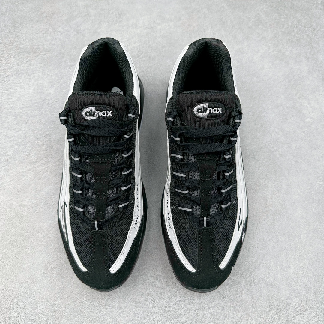 图片[2]-＃MX版 NK Air Max 95 复古减震气垫跑鞋 经典重温 DX4615-100 外单专供大厂出品 品质稳定 一百余色 终端操作 鞋款设计灵感源于人体构造 中底设计基于人体的脊柱构造 是整体设计的核心 尼龙孔眼代表了肋骨 而分层式面板和网眼象征着肌肉纤维和肉体组织 Air Max 95采用了两个独立的吹塑成型的Air-Sole单元 并首次在前掌使用可视化气垫设计 Swoosh logo夜当作一个 点符号放在了鞋子的后帮位置 20年的发展让 AIR MAX 95有了不同的故事 20年后再度面向世人的时候 焕然一新的面貌 让人有了另外一种清新脱俗的感觉 尺码：39 40 40.5 41 42 42.5 43 44 44.5 45 46 47.5 48-选品中心