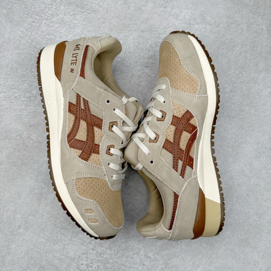 图片[3]-＃纯原福利 Asics Gel-Lyte III 亚瑟士3代系列低帮经典复古休闲运动跑步鞋 伴随着复古跑鞋的再度盛行，让不少运动品牌都将自家经典鞋款重新带回，ASICS 亚瑟士这两年受到众多球鞋爱好者追捧。近期，ASICS 亚瑟士以自己经典的 GEL-LYTE III OG 为蓝本推出了两双全新配色。第一双选择了灰色、藏蓝色和蒂芙尼蓝色拼接呈现，随之妆点一抹粉色，使整双鞋低调又不失细节。材质选择了大面积麂皮与网眼面料打造，保证了质感与透气性兼备。最后以略微泛黄的中底收尾，完善整体设计。另一双以深浅不同的卡其色打造鞋身，缀以淡紫色丰富鞋身细节，想必第一双会更加适合女生上脚。用料与上一双完全相同，提供了优秀的质感。尺码：36 37 37.5 38 39 39.5 40 40.5 41.5 42 42.5 43.5 44 45-选品中心