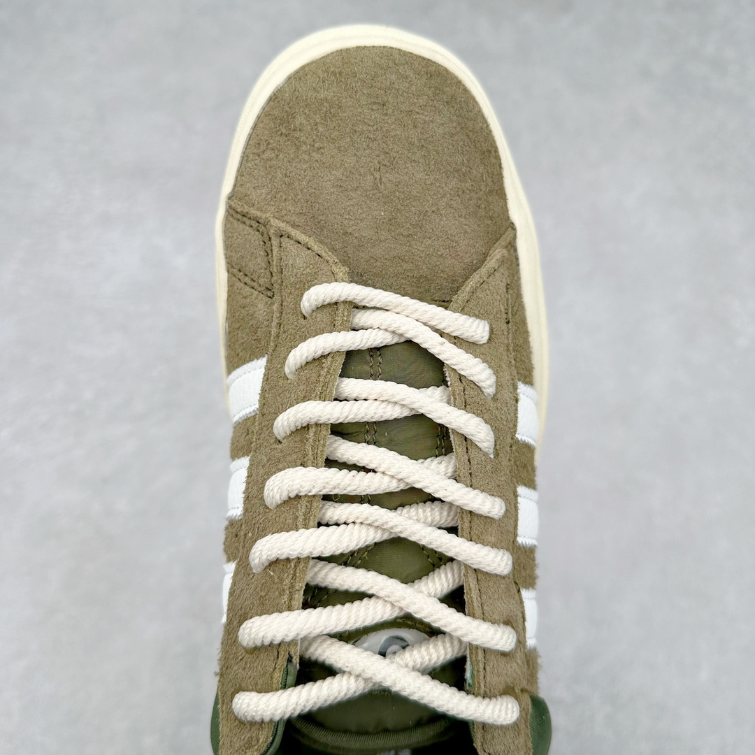 图片[4]-＃纯原特价 Bad Bunny x AD Campus Light 学院莱特系列低帮复古系带休闲运动板鞋 联名坏痞兔 全套原楦原纸板原厂数据开发 原装进口翻毛皮料正确绒感卡色 正确铜制锁扣 原盒原配防尘袋配件 以云白色、米色与和做旧泛黄配色为基调 厚绒麂皮与奢华皮革环绕鞋面 正面看起来无比寻常 但从侧面可以发现双鞋舌和双鞋跟设计提升了观感 鞋中底的重新设计也使得存在感大大增加 更加切合当下时尚 鞋舌和鞋垫上带有 Bad Bunny 的专属标志 并且使用特殊包装彰显其身份 尺码：36 36⅔ 37⅓ 38 38⅔ 39⅓ 40 40⅔ 41⅓ 42 42⅔ 43⅓ 44⅓ 44 44⅔ 45⅓-选品中心