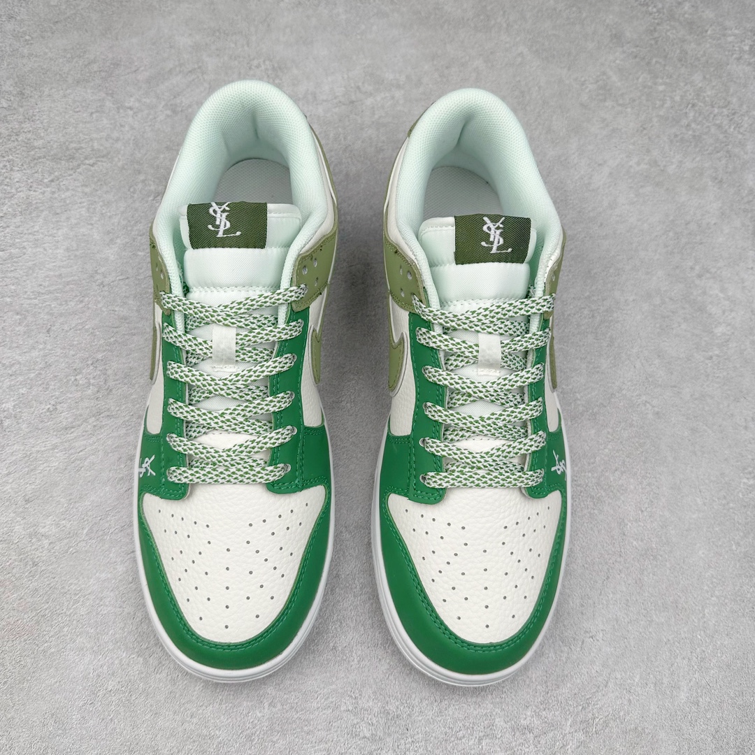 图片[2]-NK Dunk Low 定制配色 GF2409-170 大厂出品 极力推荐 原装头层材料 独家版型蒸餾加工帶來的是更好的视觉和脚感体验大厂纯原品质出货 清洁度 电绣工艺 皮料切割干净无任何毛边 细节完美 尺码：36 36.5 37.5 38 38.5 39 40 40.5 41 42 42.5 43 44 44.5 45 46 47.5-选品中心