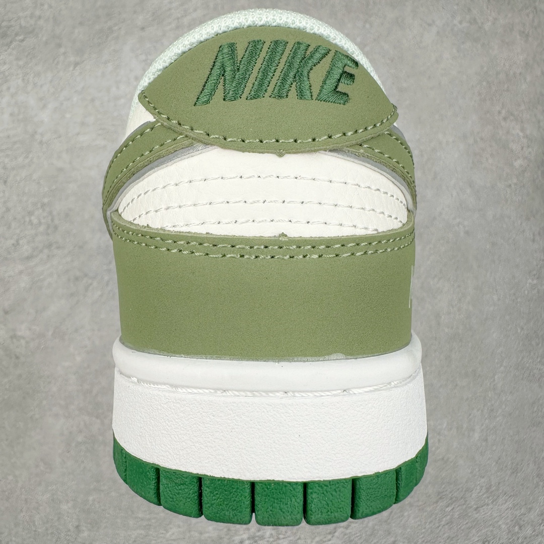 图片[8]-NK Dunk Low 定制配色 GF2409-170 大厂出品 极力推荐 原装头层材料 独家版型蒸餾加工帶來的是更好的视觉和脚感体验大厂纯原品质出货 清洁度 电绣工艺 皮料切割干净无任何毛边 细节完美 尺码：36 36.5 37.5 38 38.5 39 40 40.5 41 42 42.5 43 44 44.5 45 46 47.5-选品中心