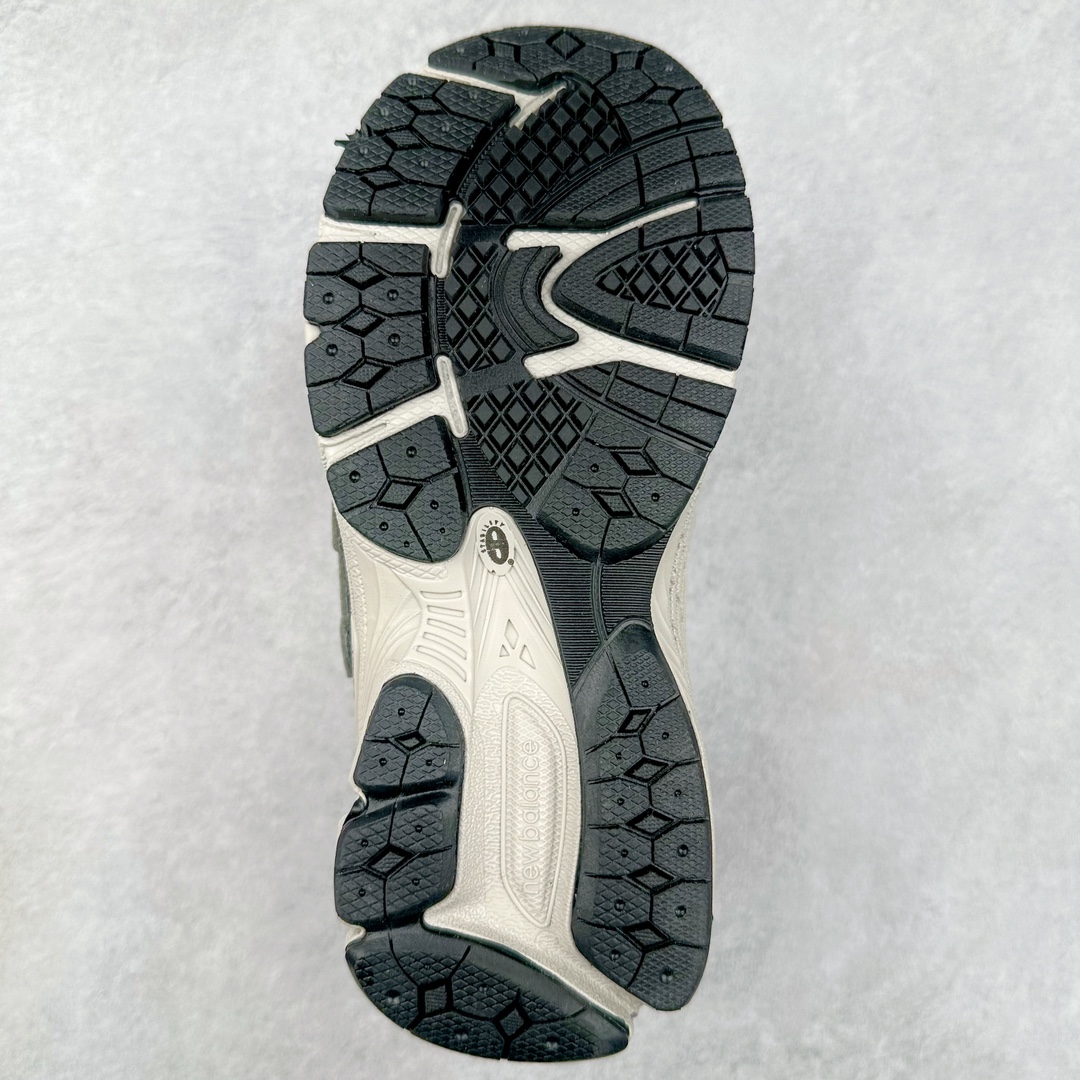 图片[9]-New Balance NB2002 童鞋系列 ▪️正确皮料质感细节完美还原 ▪️原织唛 原标 业内顶级配套 ▪️历时两个月匠心打造 独立私人底模 ▪️原厂数据开发亲子款一脚蹬 ▪️MD底软度多次调教 ▪️最大限度还原zp 透气性极佳 ▪️原材otholite鞋垫 厚度密度市场顶级水平 ▪️成人鞋的开发态度与标准 ▪️打破市面童鞋无好货的行业格局 ▪️只为呵护每一双宝宝的脚 尺码：26=155mm 27.5=161mm 28=168mm 28.5=175mm 30=181mm 31=188mm 32.5=195mm 33.5=201mm 34.5=208mm 35=215mm （手工测量误差±1mm）-选品中心