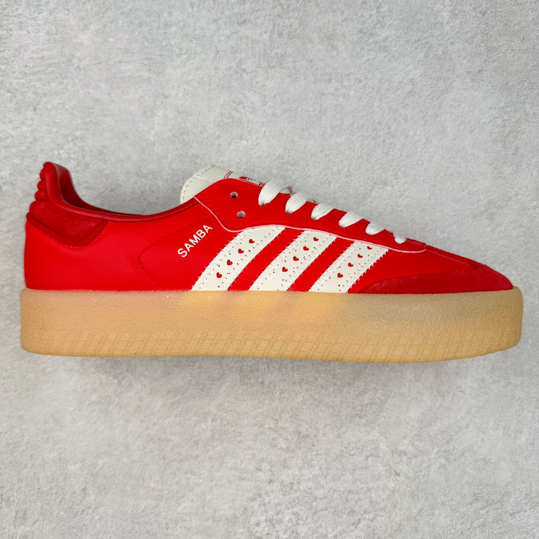 AD Samba XLG 桑巴舞加大厚底版系列德训风百搭松糕休闲运动板鞋生胶底 JI8858 自Originals Samba成功借势Blokecore风潮一跃成为街头巷尾的焦点鞋款后,不论是围绕Samba本身打造的各式「变种版本」,还是以Samba为蓝本打造联名鞋款,都成为了时尚潮流人士日常穿搭首选。Samba XLG是adidas Originals不断扩展XLG系列的一部分,旨在与年轻文化相契合,迎合那些希望通过个性时尚表达自我而不愿牺牲舒适度的年轻群体。街头时尚领域的Gen Z特别偏爱宽松的穿着风格。Samba XLG针对这一点做了创新。它在延续Samba OG经典设计的基础上,迎合年轻群体的穿着习惯,重塑为宽大的鞋身比例轮廓以及加厚中底,让消费者轻松展示自己独特的风格。全新的Samba XLG系列不仅迎合了当下年轻群体的穿搭习惯,加宽了鞋身比例以及将中底进一步增厚,在视觉比例上更加饱满,同时还保留了经典Samba的细节,这样一来,鞋迷朋友在穿搭上不仅能更加个性化,而且还能延续一定的复古感受。尺码：36 36⅔ 37⅓ 38 38⅔ 39⅓ 40 40⅔ 41⅓ 42 42⅔ 43⅓ 44 45-选品中心