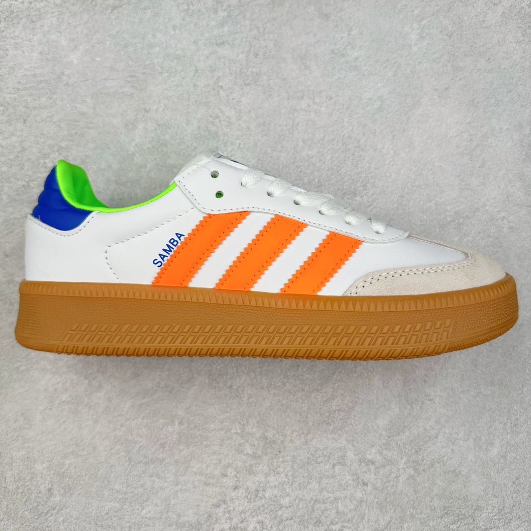 AD Samba XLG 桑巴舞加大厚底版系列德训风百搭松糕休闲运动板鞋生胶底 JP5887 自Originals Samba成功借势Blokecore风潮一跃成为街头巷尾的焦点鞋款后,不论是围绕Samba本身打造的各式「变种版本」,还是以Samba为蓝本打造联名鞋款,都成为了时尚潮流人士日常穿搭首选。Samba XLG是adidas Originals不断扩展XLG系列的一部分,旨在与年轻文化相契合,迎合那些希望通过个性时尚表达自我而不愿牺牲舒适度的年轻群体。街头时尚领域的Gen Z特别偏爱宽松的穿着风格。Samba XLG针对这一点做了创新。它在延续Samba OG经典设计的基础上,迎合年轻群体的穿着习惯,重塑为宽大的鞋身比例轮廓以及加厚中底,让消费者轻松展示自己独特的风格。全新的Samba XLG系列不仅迎合了当下年轻群体的穿搭习惯,加宽了鞋身比例以及将中底进一步增厚,在视觉比例上更加饱满,同时还保留了经典Samba的细节,这样一来,鞋迷朋友在穿搭上不仅能更加个性化,而且还能延续一定的复古感受。尺码：36 36⅔ 37⅓ 38 38⅔ 39⅓ 40 40⅔ 41⅓ 42 42⅔ 43⅓ 44 45-选品中心