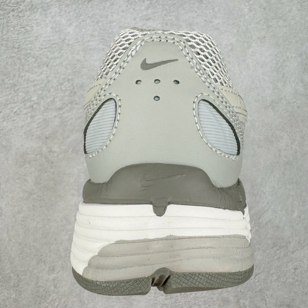 图片[8]-＃A1 NK P-6000 系列低帮复古老爹风休闲运动舒适慢跑鞋 FN6837-012 购入原鞋原装纸板楦头开发 独家私模四层组合大底 市场唯一正确版本 良心定价 新配色陆续出货 进口三文治网面 融合 Pegasus 过往运动鞋设计 助力 21 世纪早期跑步运动跃升时尚新高度 采用透气网眼布、运动风格线条和耐穿覆面 兼具吸睛外观和舒适感受 中底泡绵以田径赛道为灵感 打造厚实设计 缔造出众缓震性能 尺码：36 36.5 37.5 38 38.5 39 40 40.5 41 42 42.5 43 44 44.5 45 46-选品中心