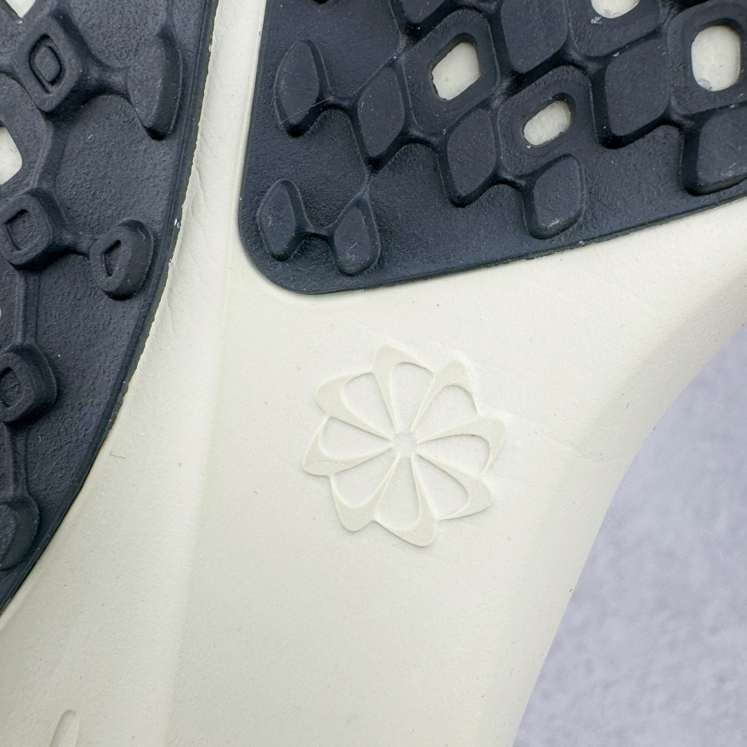 图片[19]-＃TG纯原 NK Zoom Pegasus 飞马41代马拉松系列网面透气缓震疾速跑鞋 HM3703-161 拥有 Zoom Air 一如既往的稳定感和流畅感 鞋面采用工程网眼设计 为特定高热区域营造出色透气性 进一步增加鞋面的穿孔数量 让足部能够快速散热 中足搭配 Flywire 飞线 在高速运动时营造舒适稳定的贴合感 内置Zoon气垫加持 动力十足 尺码：36 36.5 37.5 38 38.5 39 40 40.5 41 42 42.5 43 44 44.5 45-选品中心