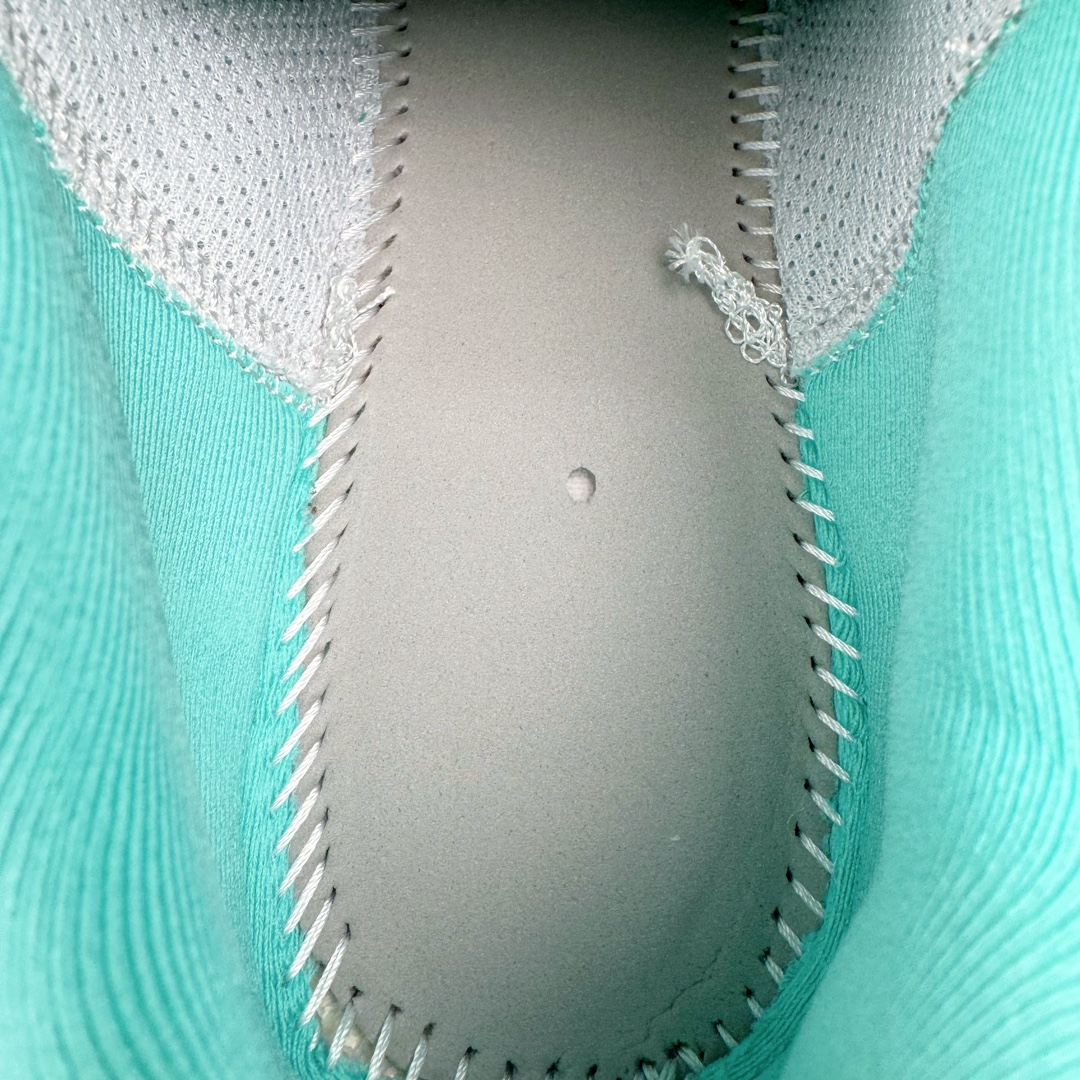 图片[10]-＃TG纯原 NK Zoom Pegasus 飞马41代马拉松系列网面透气缓震疾速跑鞋 HM3703-161 拥有 Zoom Air 一如既往的稳定感和流畅感 鞋面采用工程网眼设计 为特定高热区域营造出色透气性 进一步增加鞋面的穿孔数量 让足部能够快速散热 中足搭配 Flywire 飞线 在高速运动时营造舒适稳定的贴合感 内置Zoon气垫加持 动力十足 尺码：36 36.5 37.5 38 38.5 39 40 40.5 41 42 42.5 43 44 44.5 45-选品中心