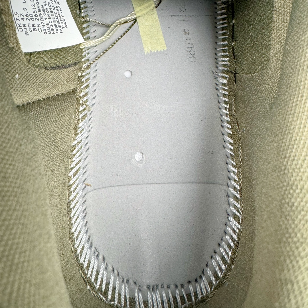 图片[18]-＃LJ渠道版 Travis Scott x Air Jordan AJ1 Low OG SP TS联名倒钩8.0低帮 白橄榄绿 DM7866-200 原盒原配 原厂拉帮工艺 针距密度一致 全新升级网板中底 原楦原纸板开发 后跟弧度收口自然不对折 极致一眼正品既视感 原厂皮料 进口玻璃冲刀皮料裁剪零毛边 承诺百分百一致原鞋 全鞋电脑针车工艺 鞋面清洁度最高QC检验标准 控制溢胶 原厂电绣工艺 鞋标鞋盒、防尘纸 均采购来自原厂 尺码：36 36.5 37.5 38 38.5 39 40 40.5 41 42 42.5 43 44 44.5 45 46 47.5-选品中心