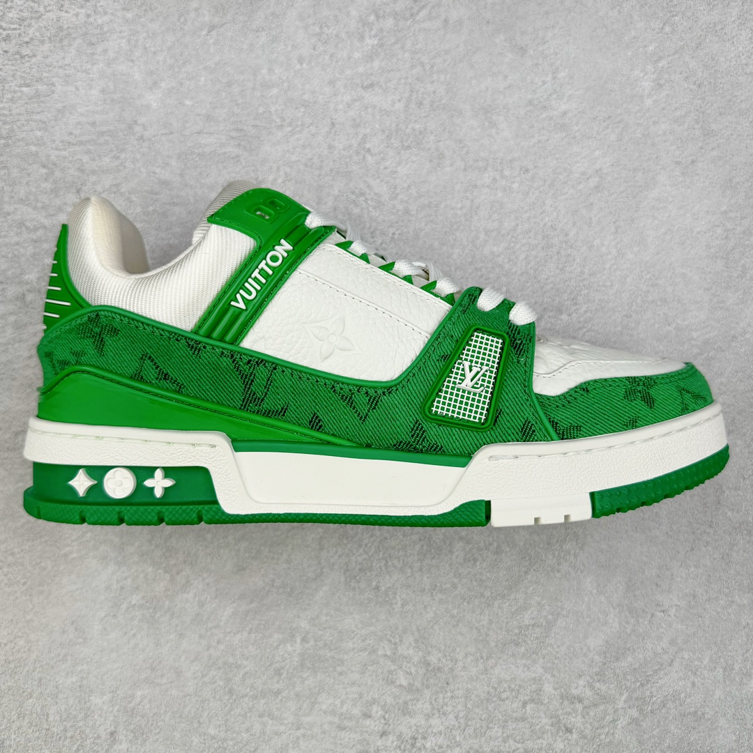 图片[8]-＃FS顶级特价 Louis Vuitton Trainer lv时装走秀运动鞋 实力大厂出品 平台专供 成熟的做工稳定的品控 完美鞋型超高的清洁度 零毛边线头瑕疵 全套原楦原纸版原鞋开模 全网最具灵魂的版型 正确原装黄色鞋盒 正确中底印花 鞋面印花3D高频深度立体 全鞋电脑针车 紧密相连 针距密度一致 环保乳胶注塑鞋垫 厚度脚感还原原版 皮面裁剪部位 统一油边封口工艺 原装橡胶大底含胶量大底组合零偏差 专柜全套包装 防尘袋 说明书 质保卡 男女鞋 尺码：35 36 37 38 39 40 41 42 43 44 45-选品中心