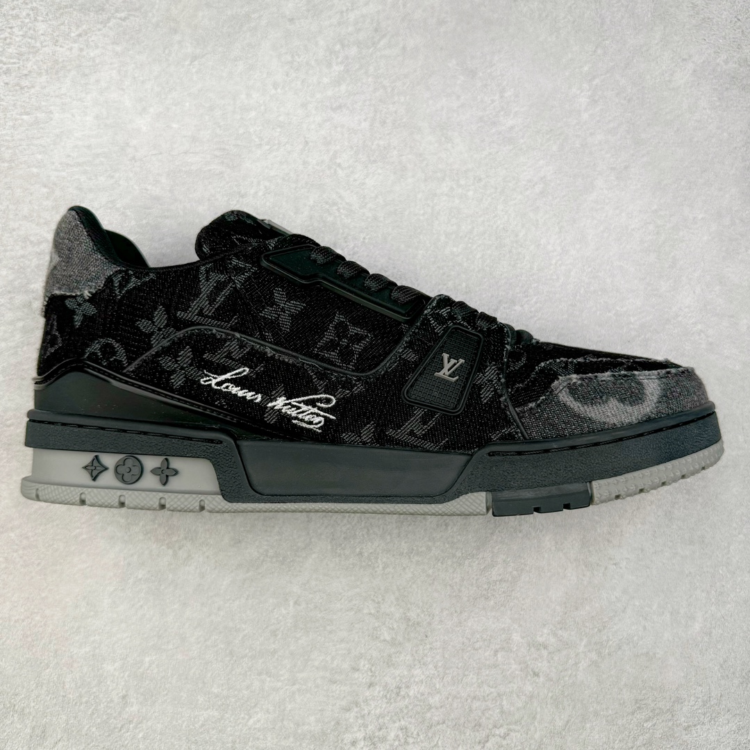 图片[7]-＃FS顶级特价 Louis Vuitton Trainer lv时装走秀运动鞋 实力大厂出品 平台专供 成熟的做工稳定的品控 完美鞋型超高的清洁度 零毛边线头瑕疵 全套原楦原纸版原鞋开模 全网最具灵魂的版型 正确原装黄色鞋盒 正确中底印花 鞋面印花3D高频深度立体 全鞋电脑针车 紧密相连 针距密度一致 环保乳胶注塑鞋垫 厚度脚感还原原版 皮面裁剪部位 统一油边封口工艺 原装橡胶大底含胶量大底组合零偏差 专柜全套包装 防尘袋 说明书 质保卡 男女鞋 尺码：35 36 37 38 39 40 41 42 43 44 45-选品中心