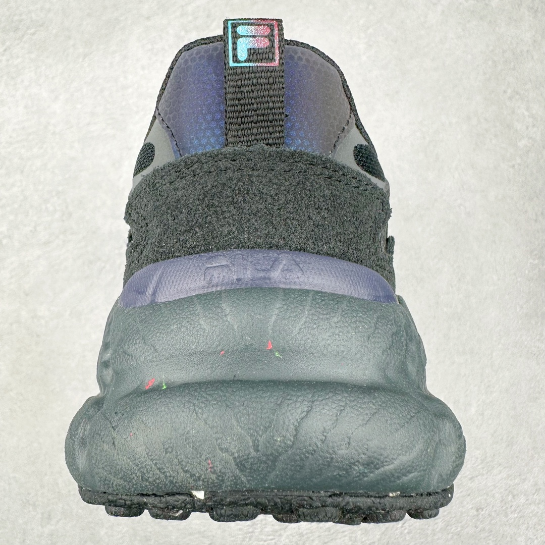 图片[8]-FILA FUSION Fluid 斐乐摩登潮牌防滑耐磨轻便运动鞋 FUSION 系列传承了 FILA 的百年基因，融入年轻运动及潮流文化，成为引领变革、创新突破的一代。以“1+N” 的跨界合作模式重现经典的同时创造经典。带来最出其不意的跨界合作惊喜。同时，FILAFUSION把FILA 的 DNA 融入到定制体验里，你可以随心制造厲于你的产品。FILA FUSION 的鞋家族涵盖了老爹鞋、跑步鞋、网球鞋、季节款。风格复古新潮，满足了时尚人士出行及各类运动的搭配需求，成为当下年轻人筷拥的鞋类品牌之一。FILA FUSION 走进年轻人的世界，通过年轻人运动，街舞，滑板，篮球，展现 FILA FUSION 的潮流态度和年轻文化。FILA FUSION 认为末来属于引领变革、创新突破的年轻一代，让我们一起构成 FILA 未来的蓝图吧！尺码：35.5 36 36.5 37.5 38 38.5 39 40 40.5 41 42 42.5 43 44 44.5 45 45.5-选品中心