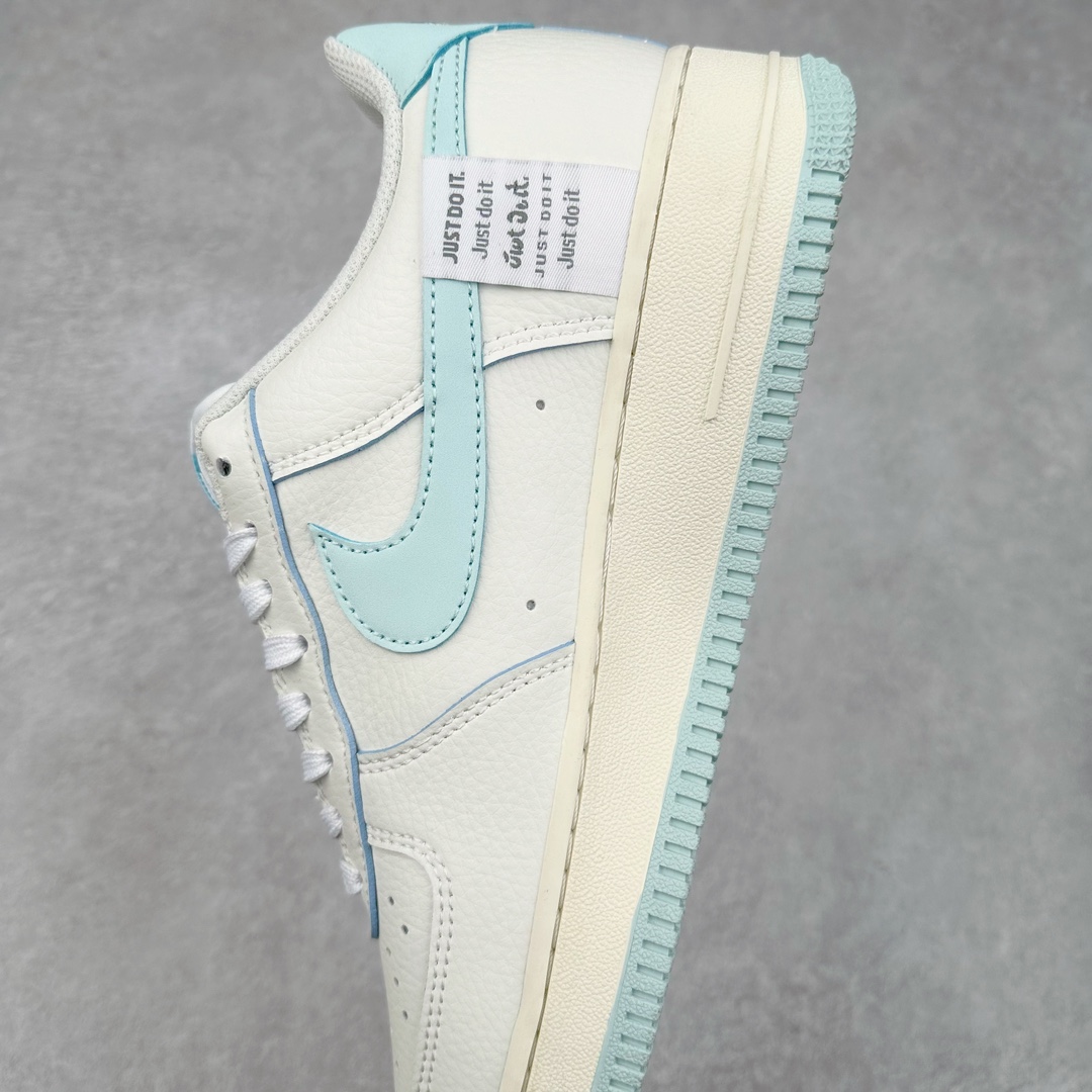 图片[7]-NK Air Force 1´07 Low 空军一号低帮百搭休闲运动板鞋 CW2288-111 柔软、弹性十足的缓震性能和出色的中底设计 横跨复古与现代的外型结合 造就出风靡全球 三十多年的Force 1 直到今天还深受青睐 尺码：36 36.5 37.5 38 38.5 39 40 40.5 41 42 42.5 43 44 44.5 45-选品中心