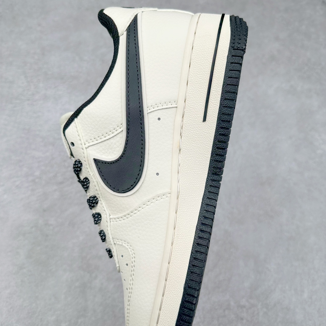 图片[7]-NK Air Force 1´07 Low 空军一号低帮百搭休闲运动板鞋 XZ6188-013 柔软、弹性十足的缓震性能和出色的中底设计 横跨复古与现代的外型结合 造就出风靡全球 三十多年的Force 1 直到今天还深受青睐 尺码：36 36.5 37.5 38 38.5 39 40 40.5 41 42 42.5 43 44 44.5 45-选品中心