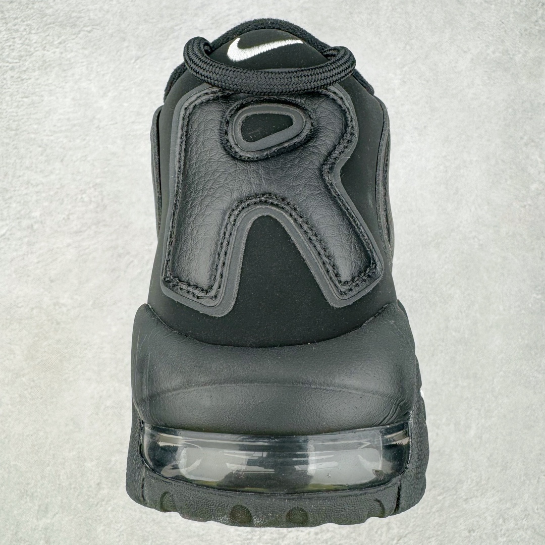 图片[8]-Supreme x NK Air More Uptempo 联名款皮蓬大Air复古文化篮球鞋 920092-001 NK更给予了 Supreme 最大的设计自由度 它看起来就像是在Air More Uptempo 进行了改造 将元年鞋面出现的两侧的大“AIR”字样改成了反光 SUPREME 字样去呈现 同时搭配以白色Swoosh和 Air-Sole气垫大底 让整双鞋一跃成为更切合到 Supreme 街头造型 尺码：36 36.5 37.5 38 38.5 39 40 40.5 41 42 42.5 43 44 44.5 45 46-选品中心