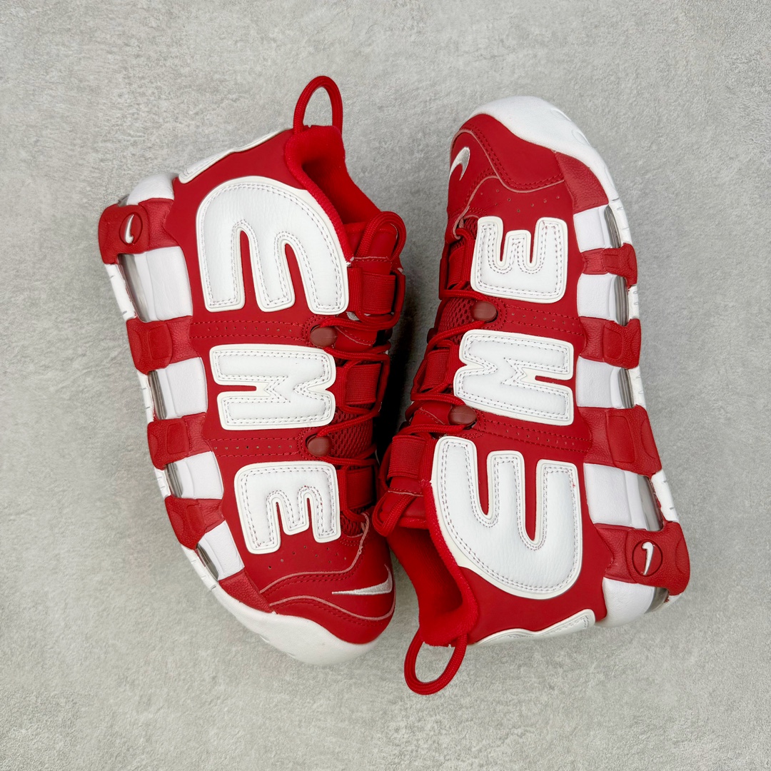 图片[3]-Supreme x NK Air More Uptempo 联名款皮蓬大Air复古文化篮球鞋 920092-600 NK更给予了 Supreme 最大的设计自由度 它看起来就像是在Air More Uptempo 进行了改造 将元年鞋面出现的两侧的大“AIR”字样改成了反光 SUPREME 字样去呈现 同时搭配以白色Swoosh和 Air-Sole气垫大底 让整双鞋一跃成为更切合到 Supreme 街头造型 尺码：36 36.5 37.5 38 38.5 39 40 40.5 41 42 42.5 43 44 44.5 45 46-选品中心