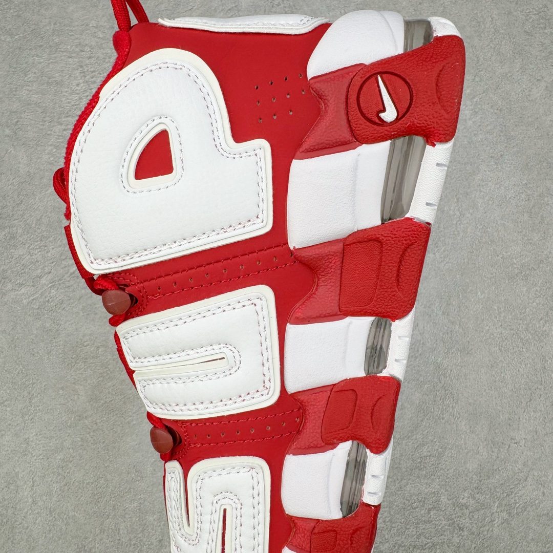 图片[7]-Supreme x NK Air More Uptempo 联名款皮蓬大Air复古文化篮球鞋 920092-600 NK更给予了 Supreme 最大的设计自由度 它看起来就像是在Air More Uptempo 进行了改造 将元年鞋面出现的两侧的大“AIR”字样改成了反光 SUPREME 字样去呈现 同时搭配以白色Swoosh和 Air-Sole气垫大底 让整双鞋一跃成为更切合到 Supreme 街头造型 尺码：36 36.5 37.5 38 38.5 39 40 40.5 41 42 42.5 43 44 44.5 45 46-选品中心