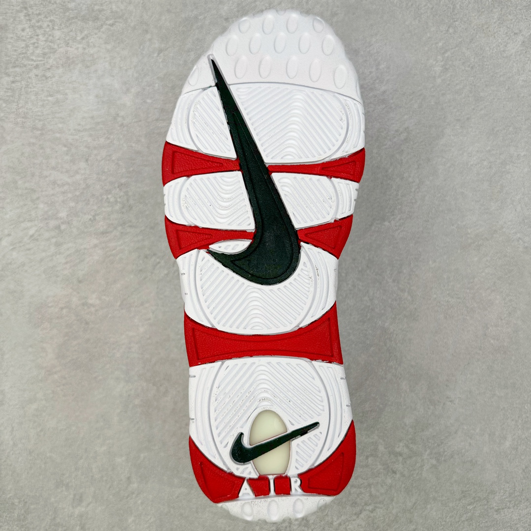 图片[9]-Supreme x NK Air More Uptempo 联名款皮蓬大Air复古文化篮球鞋 920092-600 NK更给予了 Supreme 最大的设计自由度 它看起来就像是在Air More Uptempo 进行了改造 将元年鞋面出现的两侧的大“AIR”字样改成了反光 SUPREME 字样去呈现 同时搭配以白色Swoosh和 Air-Sole气垫大底 让整双鞋一跃成为更切合到 Supreme 街头造型 尺码：36 36.5 37.5 38 38.5 39 40 40.5 41 42 42.5 43 44 44.5 45 46-选品中心