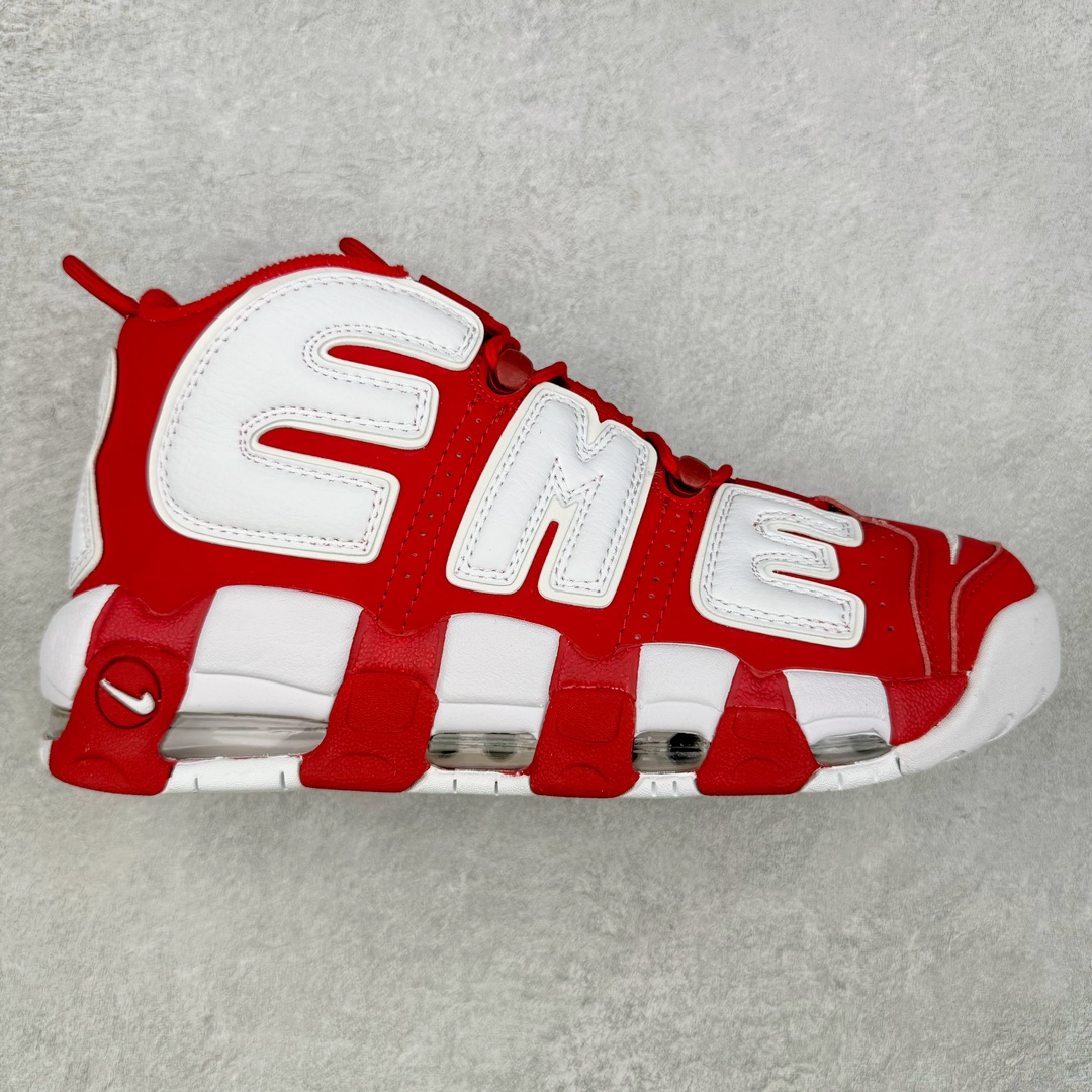 Supreme x NK Air More Uptempo 联名款皮蓬大Air复古文化篮球鞋 920092-600 NK更给予了 Supreme 最大的设计自由度 它看起来就像是在Air More Uptempo 进行了改造 将元年鞋面出现的两侧的大“AIR”字样改成了反光 SUPREME 字样去呈现 同时搭配以白色Swoosh和 Air-Sole气垫大底 让整双鞋一跃成为更切合到 Supreme 街头造型 尺码：36 36.5 37.5 38 38.5 39 40 40.5 41 42 42.5 43 44 44.5 45 46-选品中心