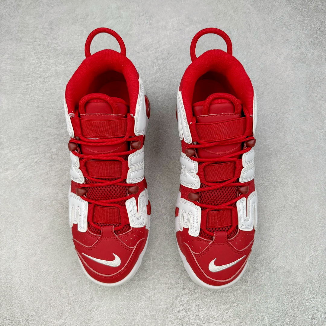 图片[2]-Supreme x NK Air More Uptempo 联名款皮蓬大Air复古文化篮球鞋 920092-600 NK更给予了 Supreme 最大的设计自由度 它看起来就像是在Air More Uptempo 进行了改造 将元年鞋面出现的两侧的大“AIR”字样改成了反光 SUPREME 字样去呈现 同时搭配以白色Swoosh和 Air-Sole气垫大底 让整双鞋一跃成为更切合到 Supreme 街头造型 尺码：36 36.5 37.5 38 38.5 39 40 40.5 41 42 42.5 43 44 44.5 45 46-选品中心