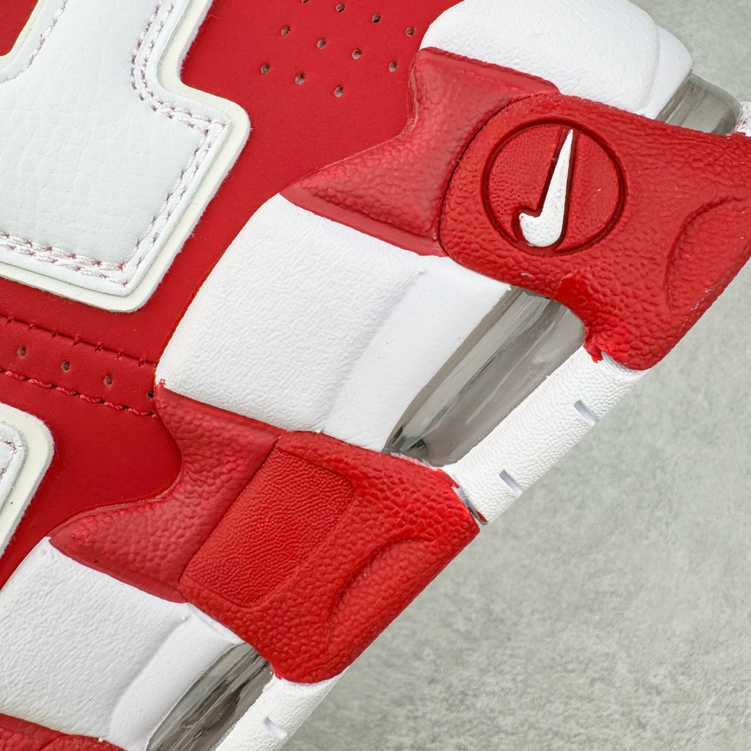 图片[16]-Supreme x NK Air More Uptempo 联名款皮蓬大Air复古文化篮球鞋 920092-600 NK更给予了 Supreme 最大的设计自由度 它看起来就像是在Air More Uptempo 进行了改造 将元年鞋面出现的两侧的大“AIR”字样改成了反光 SUPREME 字样去呈现 同时搭配以白色Swoosh和 Air-Sole气垫大底 让整双鞋一跃成为更切合到 Supreme 街头造型 尺码：36 36.5 37.5 38 38.5 39 40 40.5 41 42 42.5 43 44 44.5 45 46-选品中心