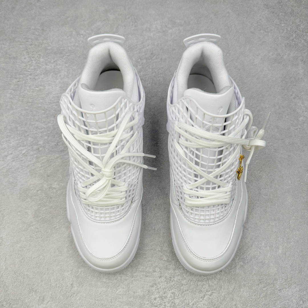 图片[2]-Air Jordan AJ4 NET FN7251-107 采用全新的全白色皮革为基底，重塑经典鞋型的轮廓。值得注意的是，在鞋舌周围融入延展网状设计，这一创新细节不仅是对 Air Jordan 系列经典元素的致敬，更通过 “ 网 ” 这一独特元素，为传统设计注入了现代感。鞋底采用坚韧耐用的橡胶材质，保证了穿着的稳定性与耐磨性。鞋跟内置缓冲空气装置，为穿着者带来更加舒适与稳定的支撑体验。而金属金色飞人吊牌，为整双鞋增添了奢华与高贵的质感。尺码：36 36.5 37.5 38 38.5 39 40 40.5 41 42 42.5 43 44 44.5 45 46 47.5-选品中心