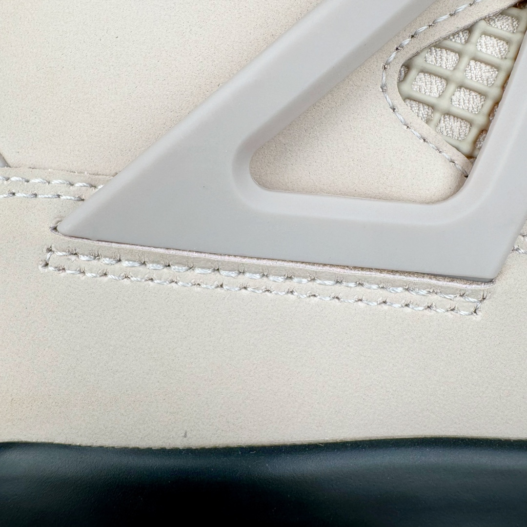A Ma Maniére x Air Jordan 4 Retro SP 'Violet Ore' Sneakers 21 i1731049301 450 0