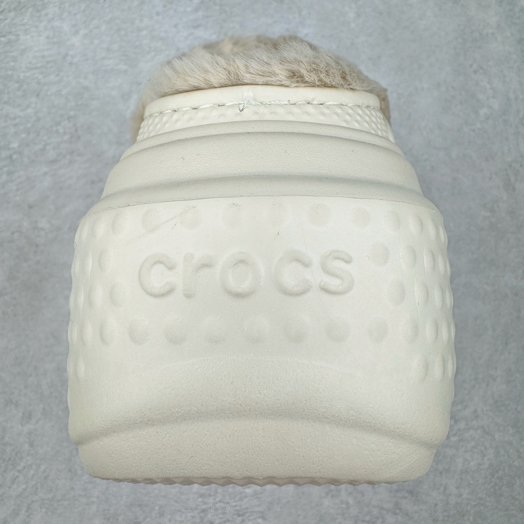 图片[8]-＃DG莞产 Crocs Stomp 卡骆驰保暖雪屋蓬蓬暖靴雪地靴凉鞋 超强LiteRide科技缓震鞋垫加持 官方2023最新款 透明防水袋包装 注意配件需单独购买 超轻Croslite专利材料打造 鞋面更加耐用易清洗 该鞋款轻盈舒适 2002年 经典克骆格诞生 秉承外形简单 穿着舒适的初衷 不断为消费者带来舒适的穿着体验 穿出“趣”味 鞋面洞洞可搭彰显个性的智必星 一鞋两穿 可调节式后跟带增添鞋身的稳固性能 放前面变成愜意舒适的凉拖 放后面行走跑跳更加稳妥 Croslite ™材料 封闭式细胞树脂 能够在体温作用下自动变形以适应脚部形状 涉水性优秀的同时易于清洁 抓地力强 不易打滑 Crocs的核心理念：轻便 灵活 全方位的舒适感 同步官方尺码：M4（36-37） M5（37-38）M6（38-39）M7（39-40）M8（41-42）M9（42-43）M10（43-44）M11（45-46）-选品中心