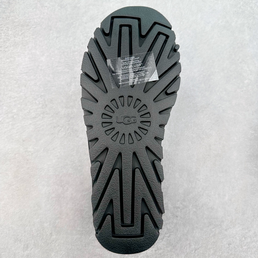 图片[9]-＃K版 UGG 8354经典秋冬羊皮毛一体雪地靴 私人订单价格匠心定位 桑坡八年大厂直供 拒绝高利润 区别杀猪版本 隆丰A级澳洲进口羊皮毛一体 完全遵循ZP工艺流程 代工厂原厂版师 秉承无原鞋不开发选择 注重每一处细节 市面最正版型 TREADLITE\\\”轻翼\\\”科技外底 轻便/耐用/柔韧/桩型【售后郑重承诺】一个月内若出现重大脱胶/断底等质量问题 直接为您换新 翻毛皮鞋面 细腻亲肤再生聚酯纤维滚边 舒适易打理 保暖性佳 UGG plush™ 里衬和内底 茸软亲肤 舒适暖足 经典鞋型搭配轻盈厚底 稳稳拿捏秋冬出街时髦造型 Treadlite by UGG 轻翼大底 轻盈缓震 为双足减负 舒适轻便 助你轻松畅玩整天 尺码：35 36 37 38 39 40-选品中心